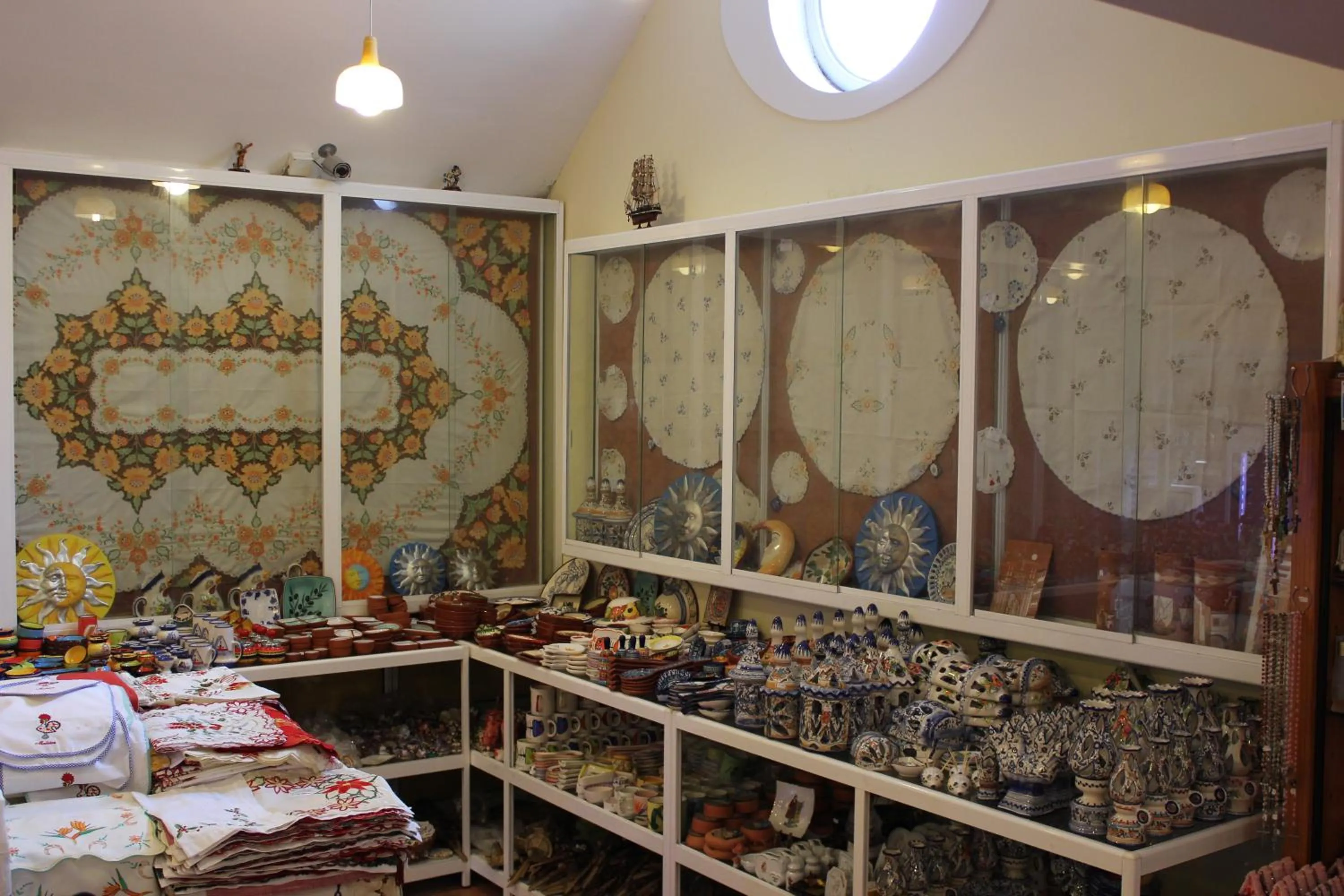 On-site shops in Eira do Serrado - Hotel & Spa