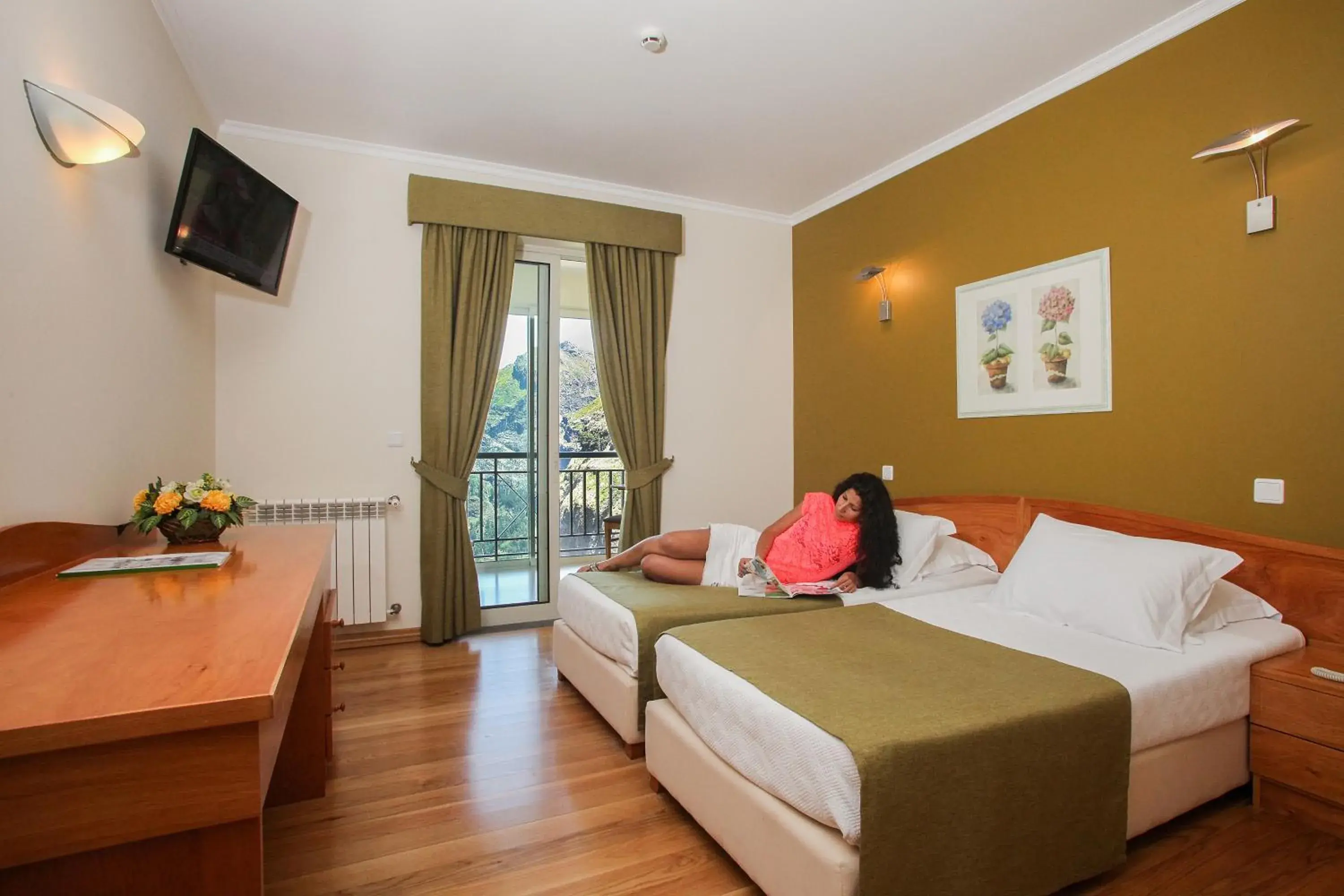 Bedroom, Bed in Eira do Serrado - Hotel & Spa Bedroom, Bed in Eira do Serrado - Hotel & Spa