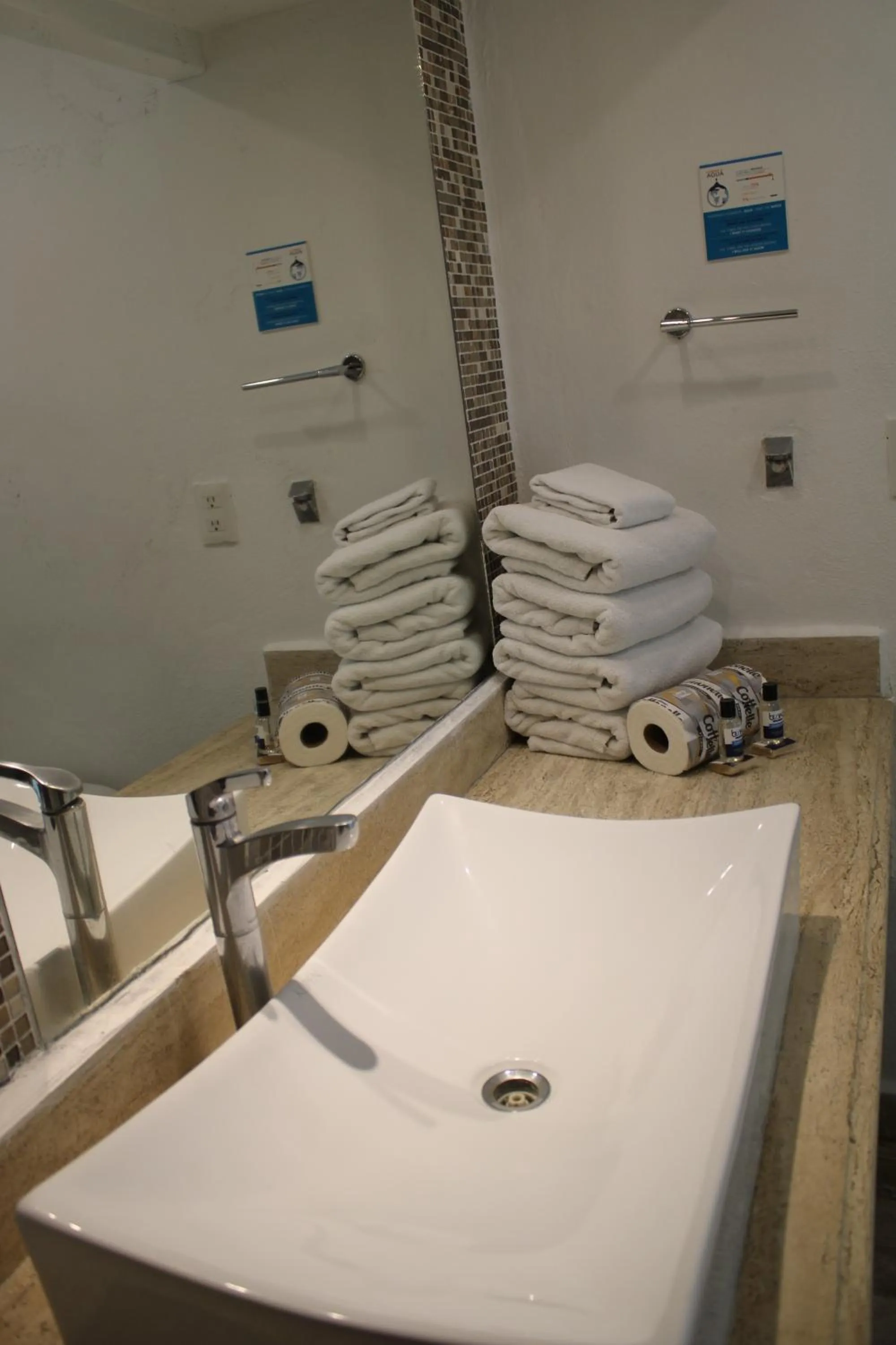 Bathroom in BSEA Cancun Plaza Hotel