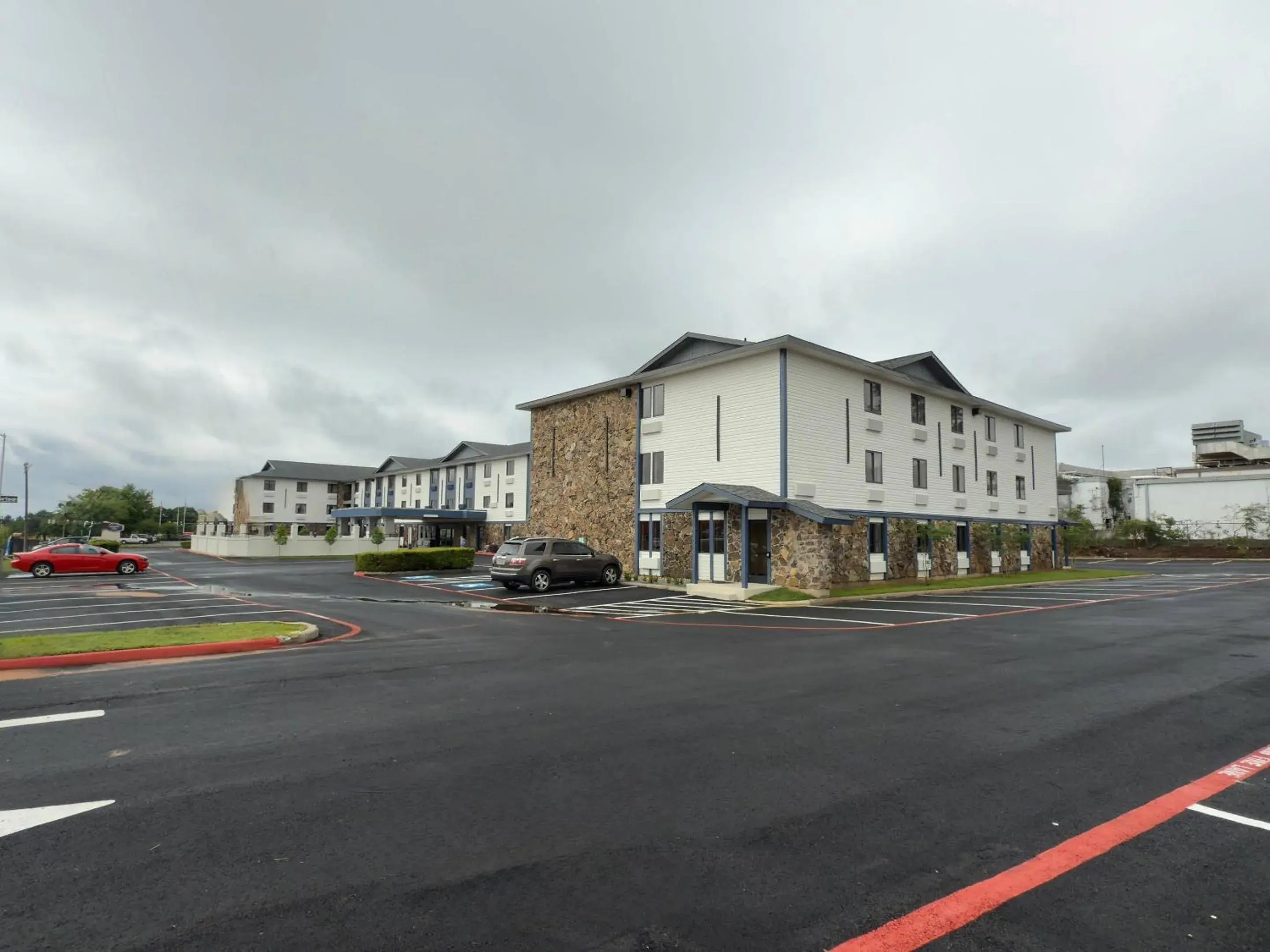 Property building in Clarion Pointe Property building in Clarion Pointe