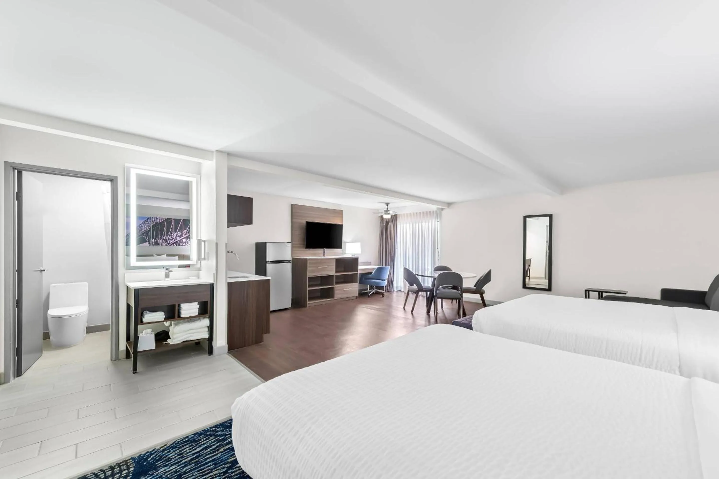 Bedroom, Bed in Clarion Pointe