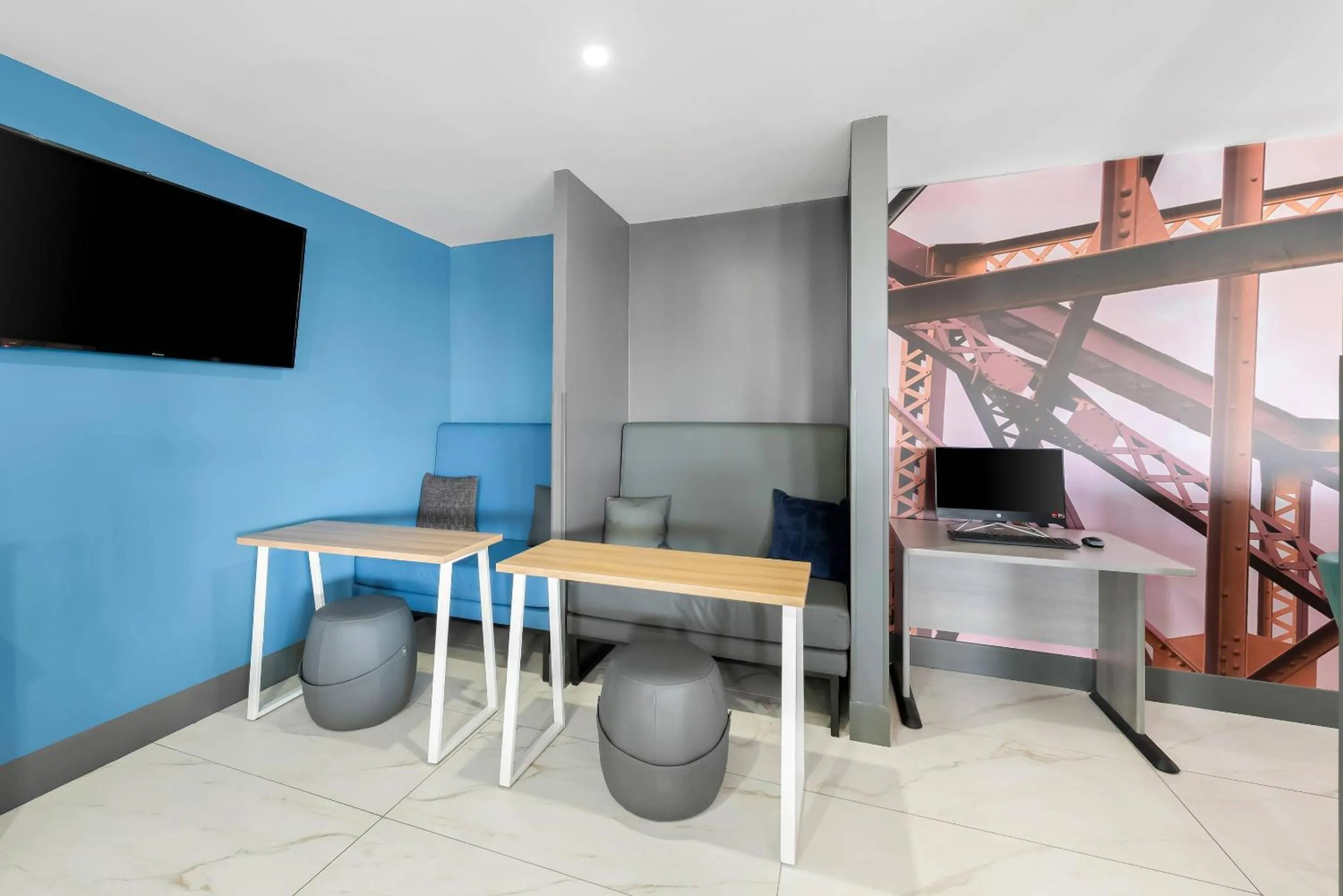 Business facilities in Clarion Pointe