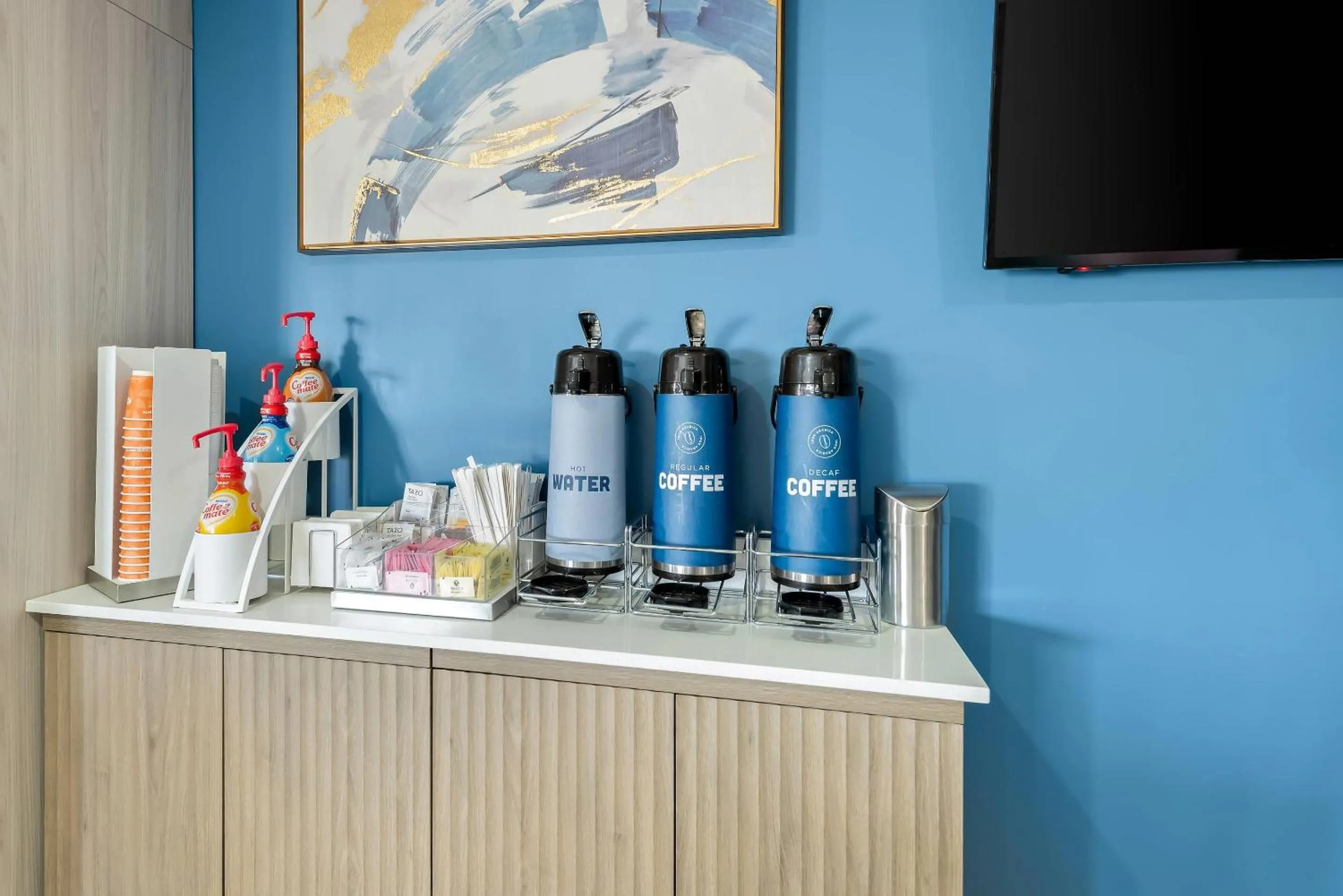 Breakfast in Clarion Pointe