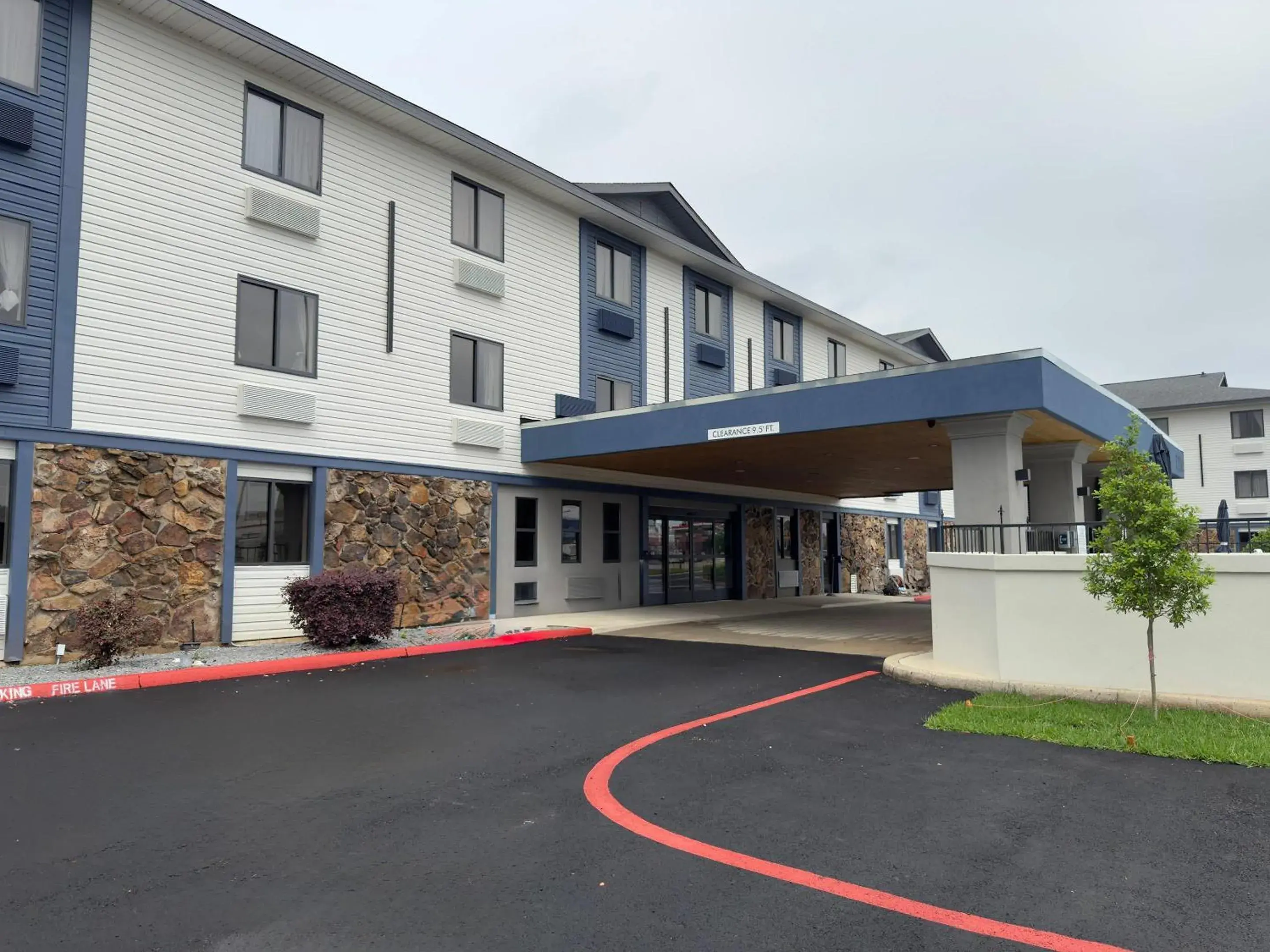 Property building in Clarion Pointe Property building in Clarion Pointe