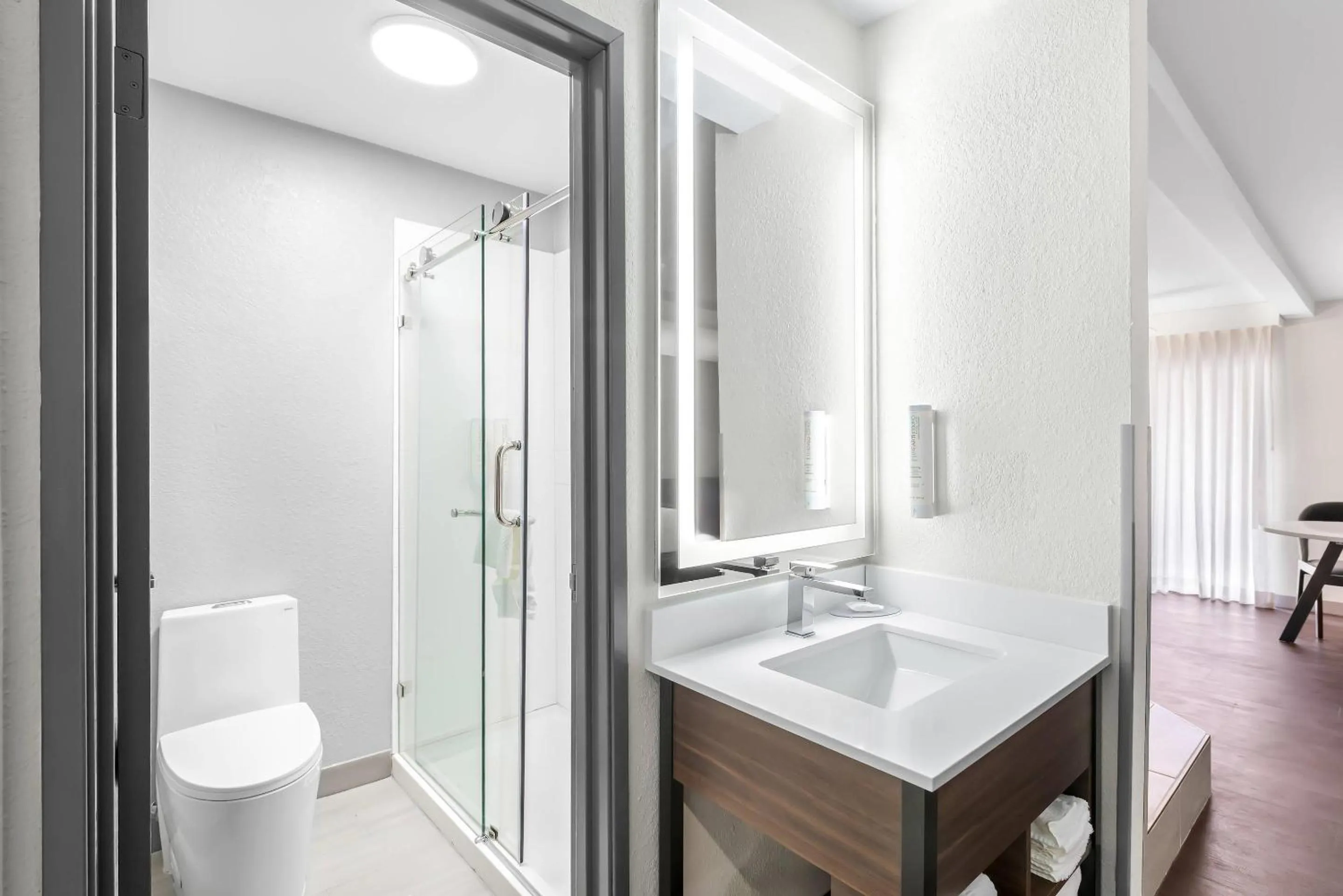 Bedroom in Clarion Pointe