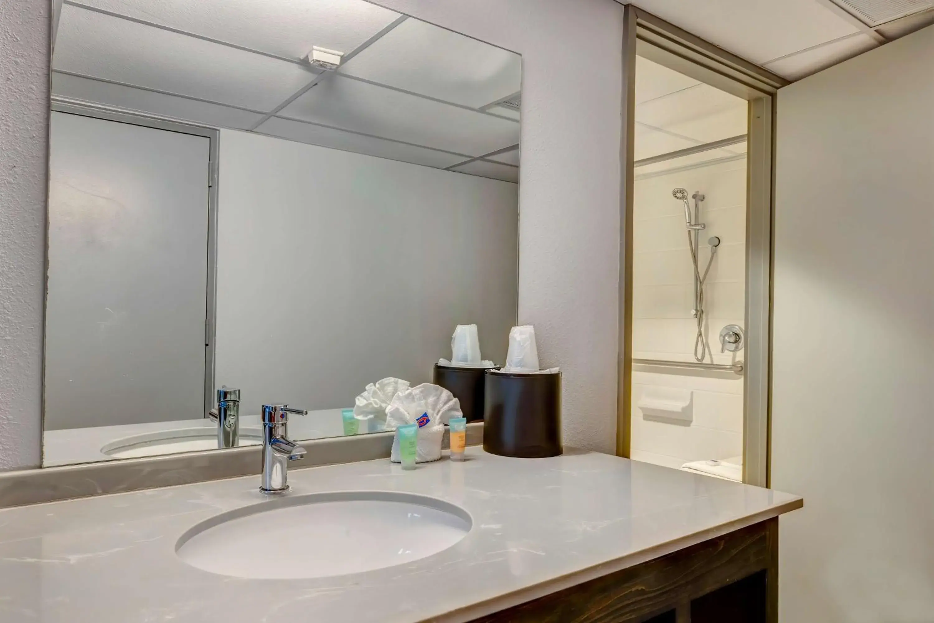 Bathroom in Motel 6 Arlington TX Entertainment District