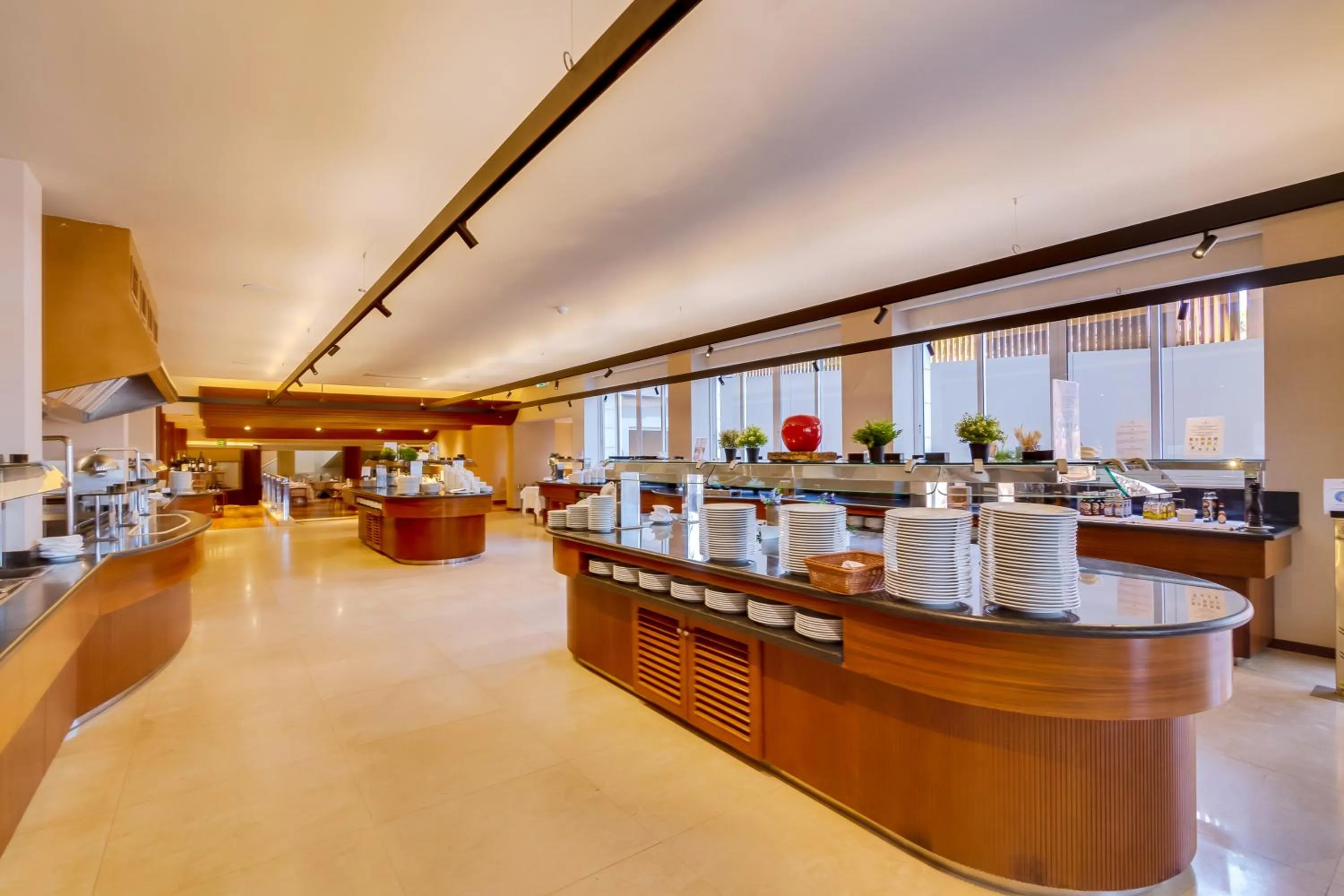 Restaurant/places to eat in Falésia Hotel - Adults Only