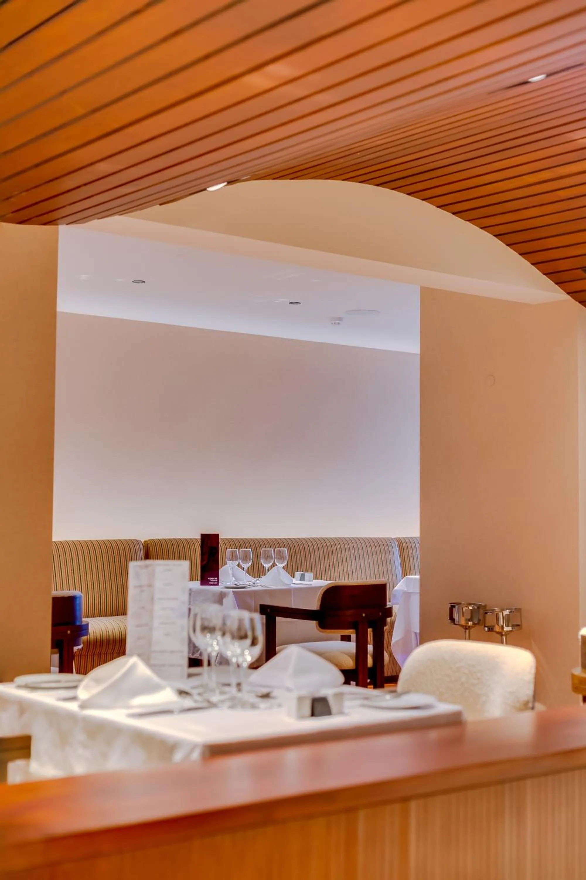 Restaurant/places to eat in Falésia Hotel - Adults Only