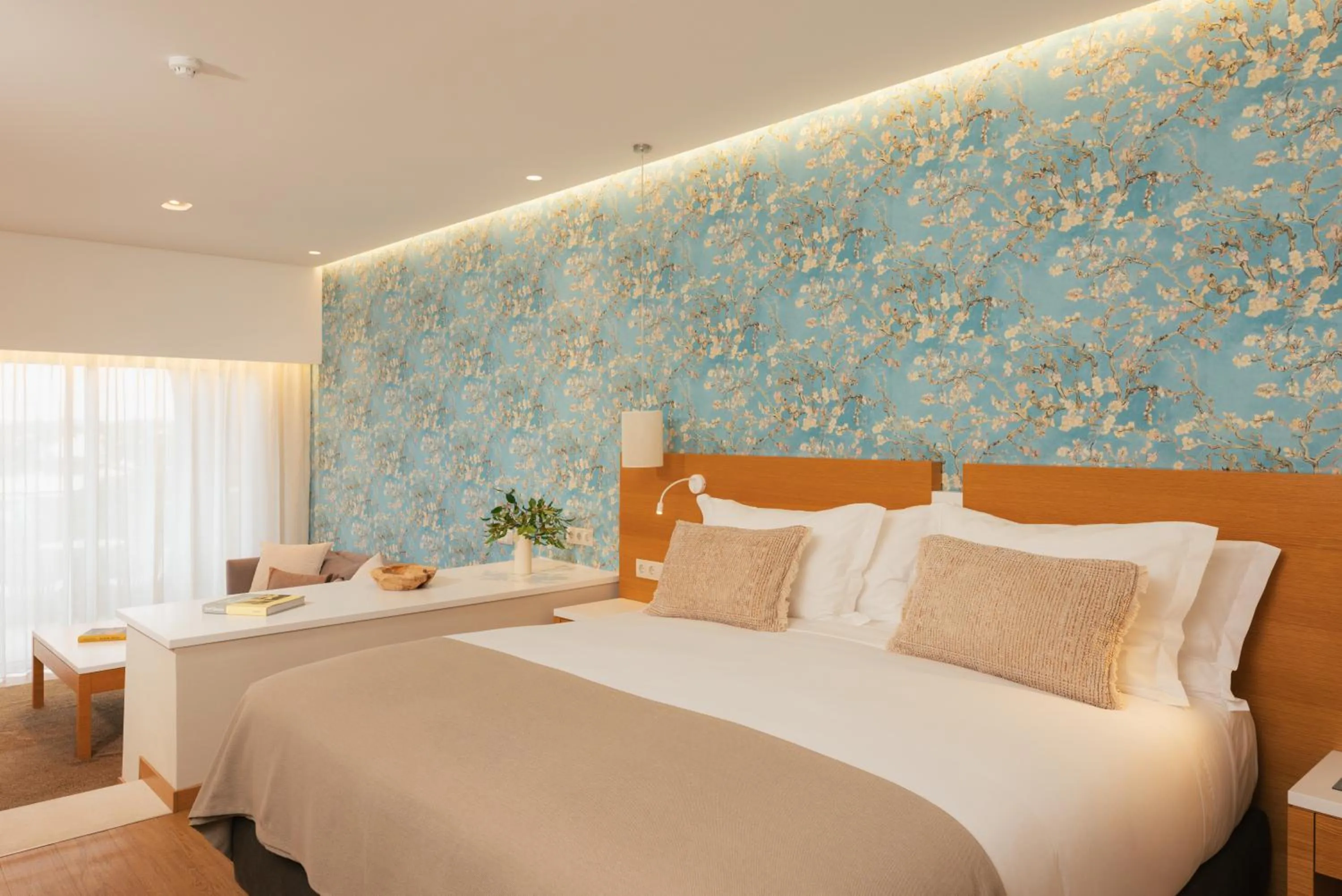 Bedroom, Bed in Falésia Hotel - Adults Only