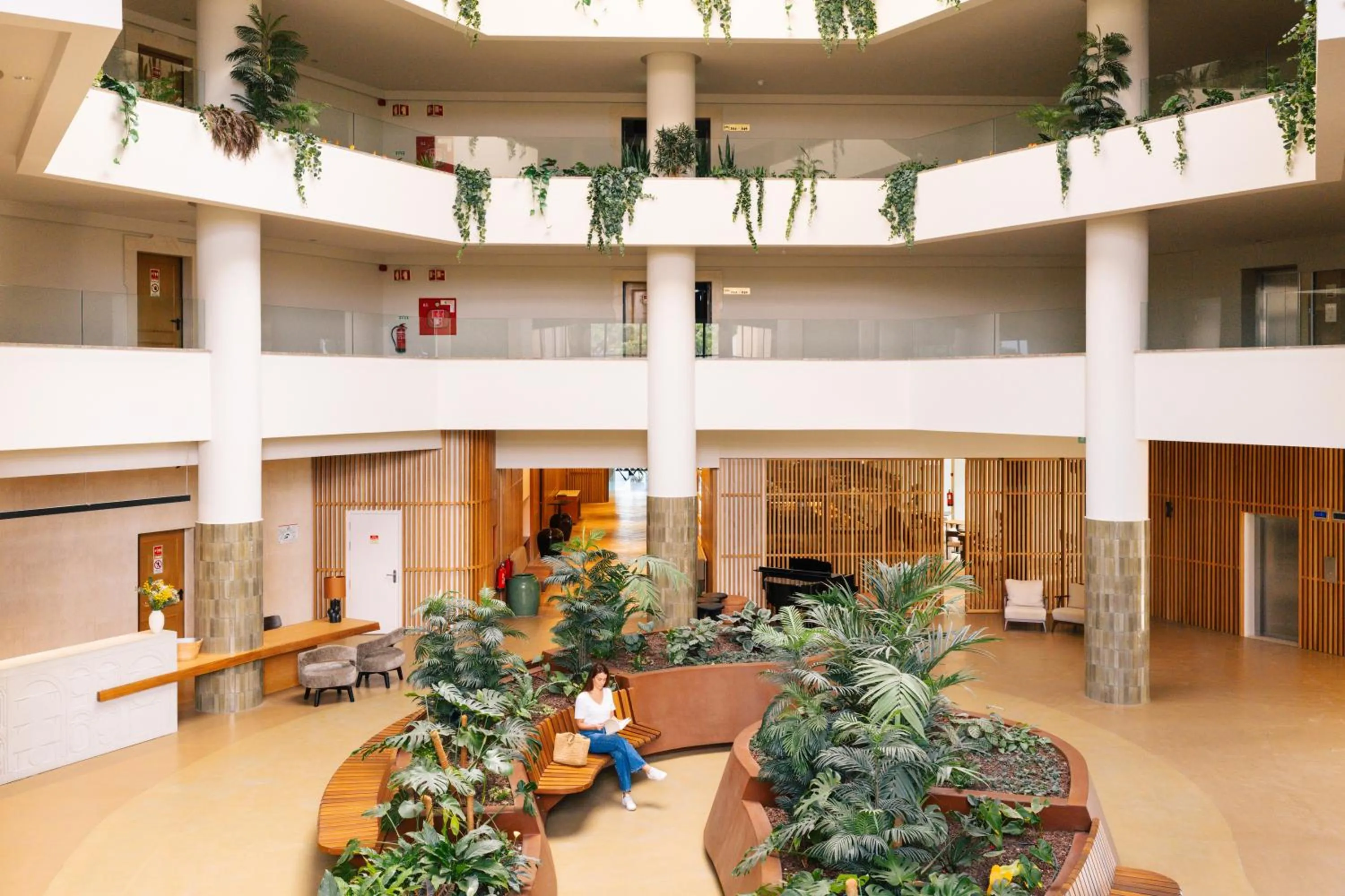 Lobby or reception in Falésia Hotel - Adults Only