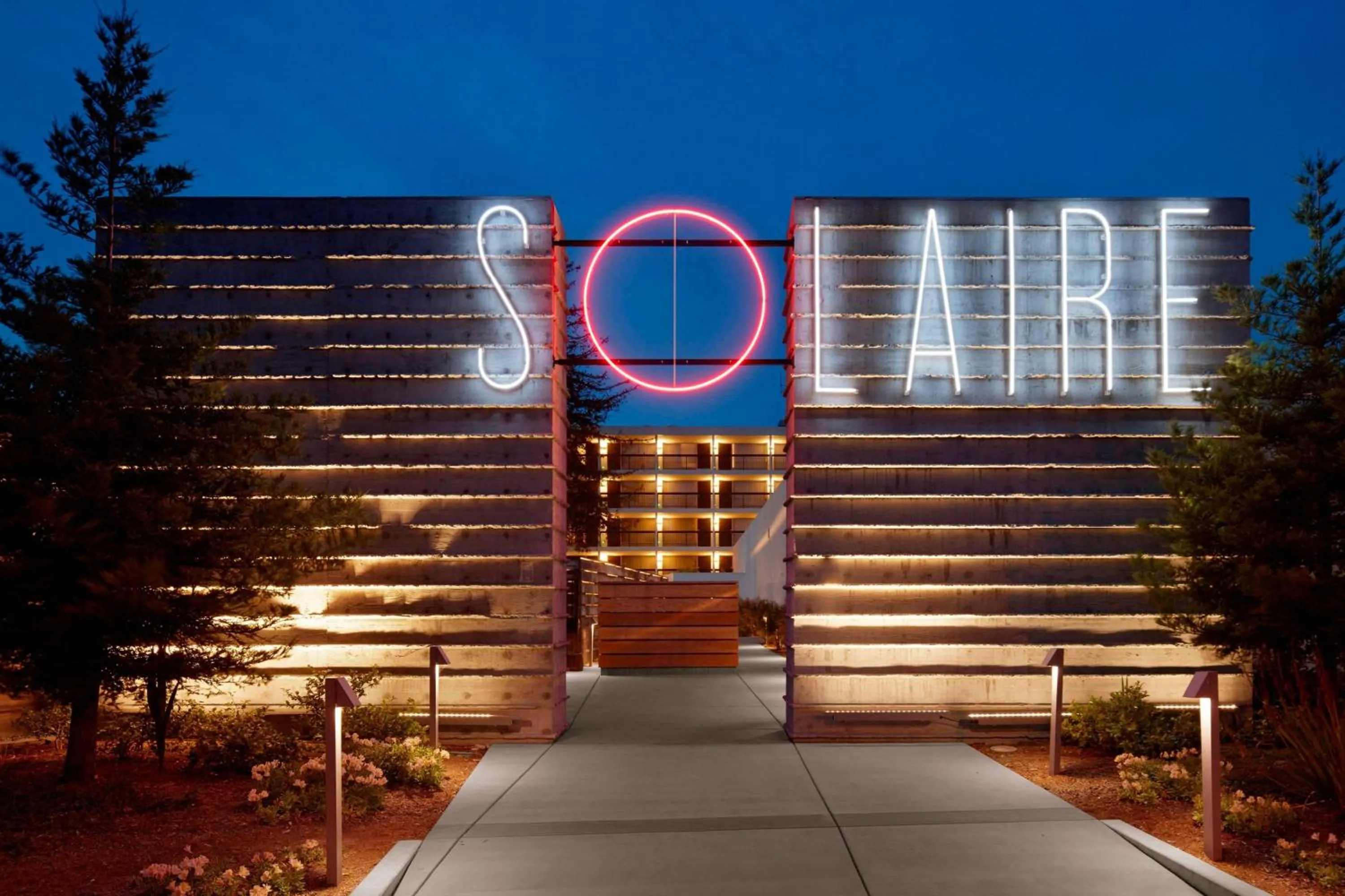 Lounge or bar in Hotel Paradox, Autograph Collection