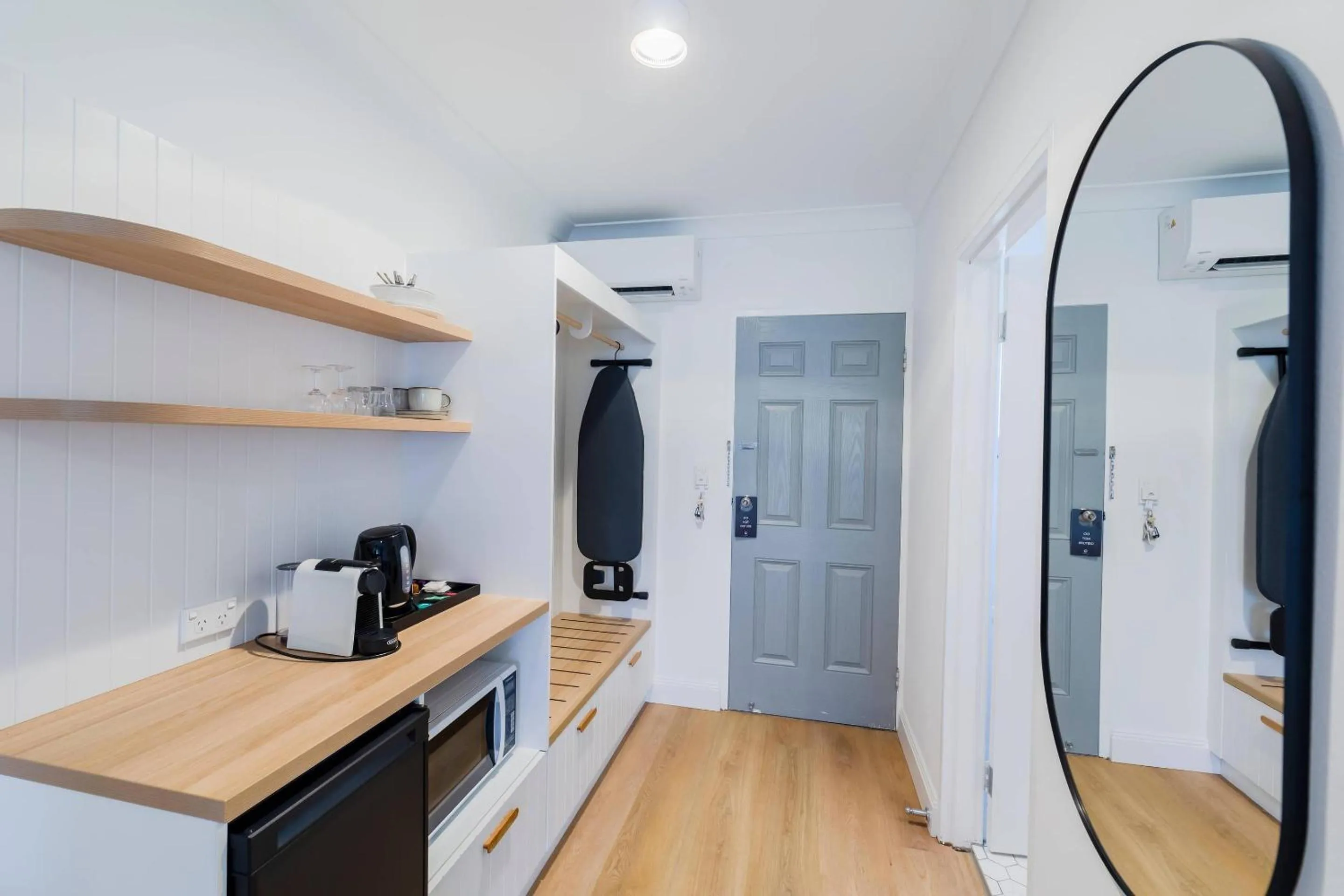 Bedroom in The Quarters, an Ascend Collection Hotel