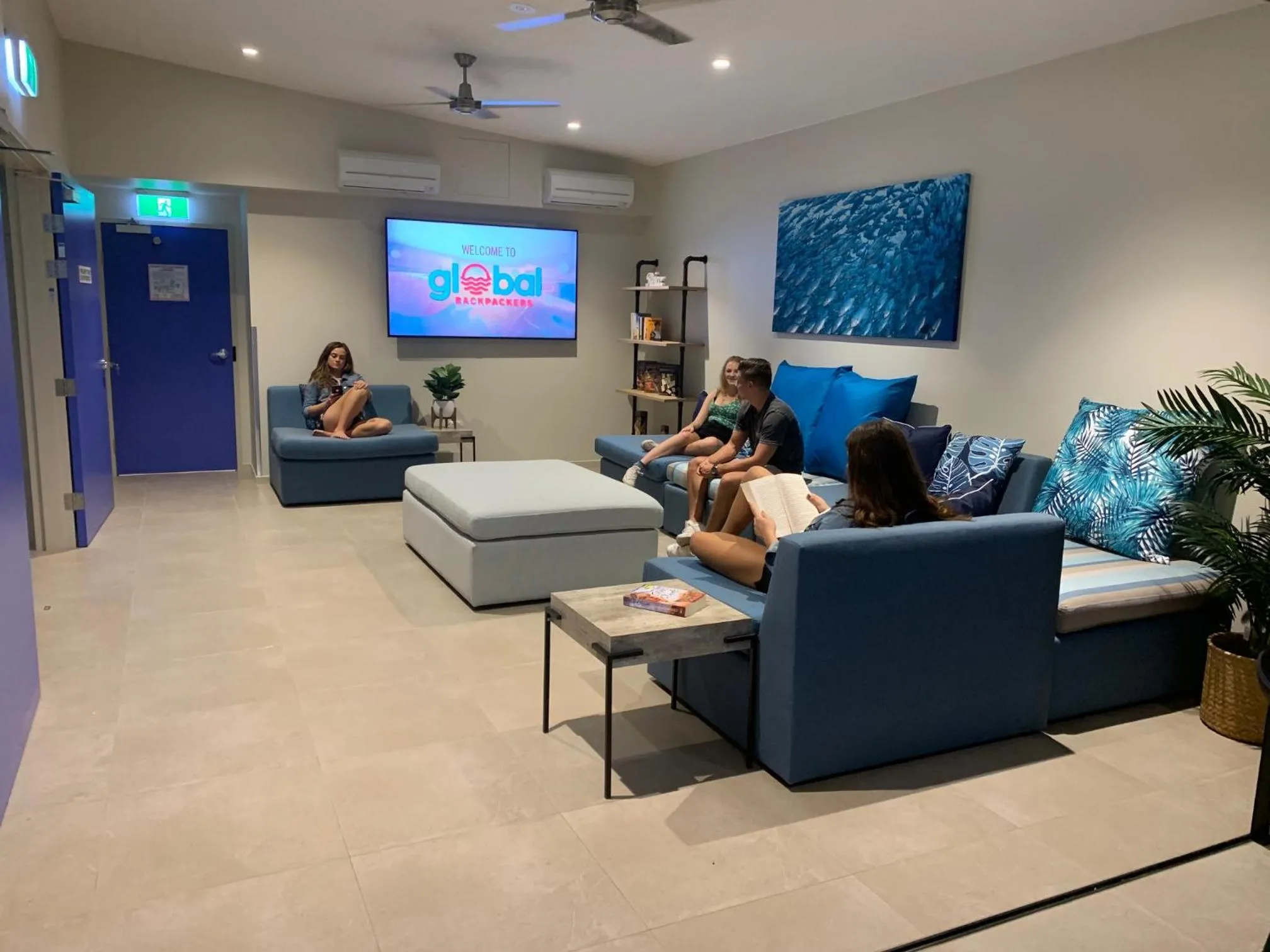 TV and multimedia in Global Backpackers Youth Hostel