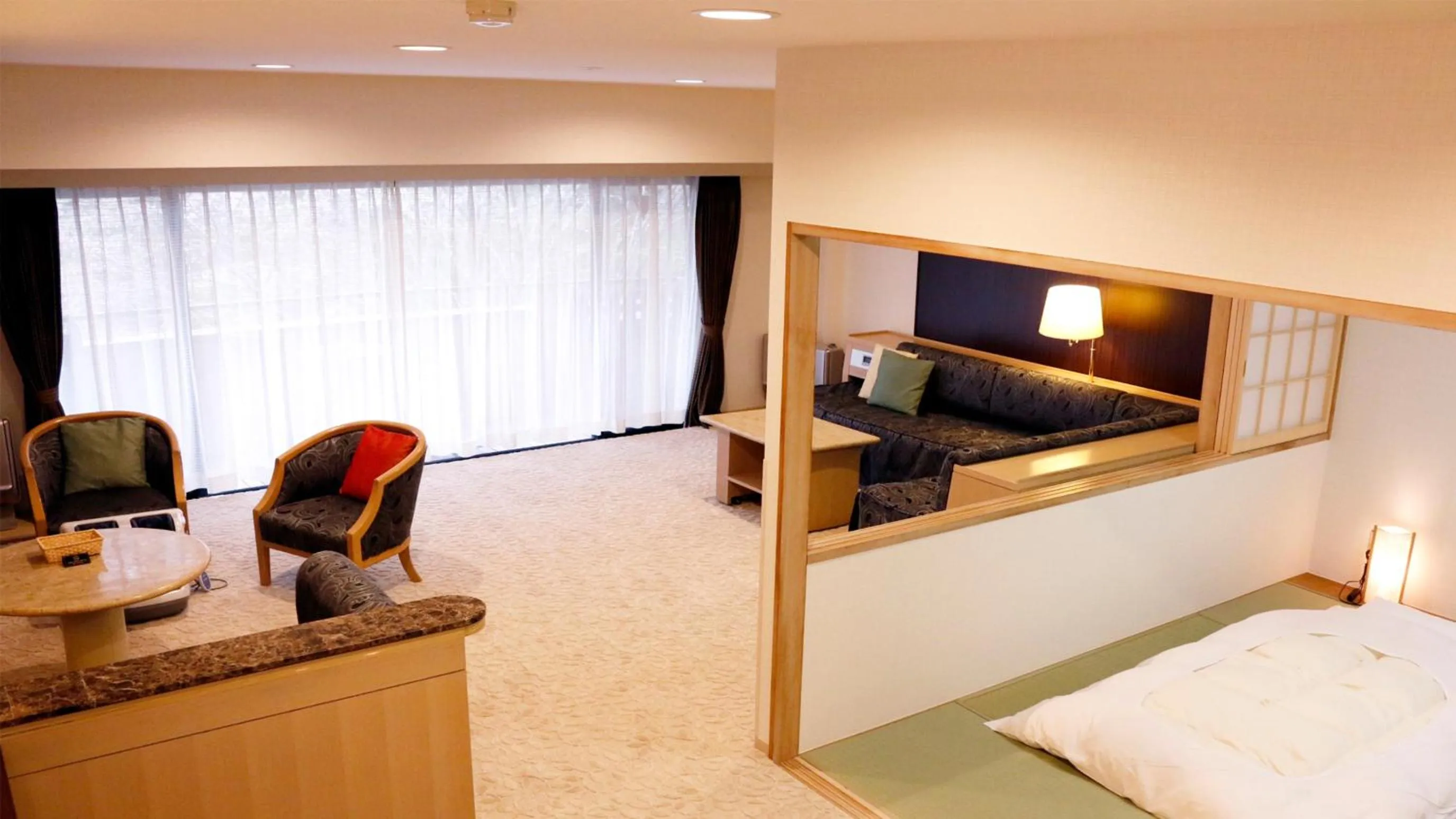 Photo of the whole room, Bed in Hotel Cypress Karuizawa