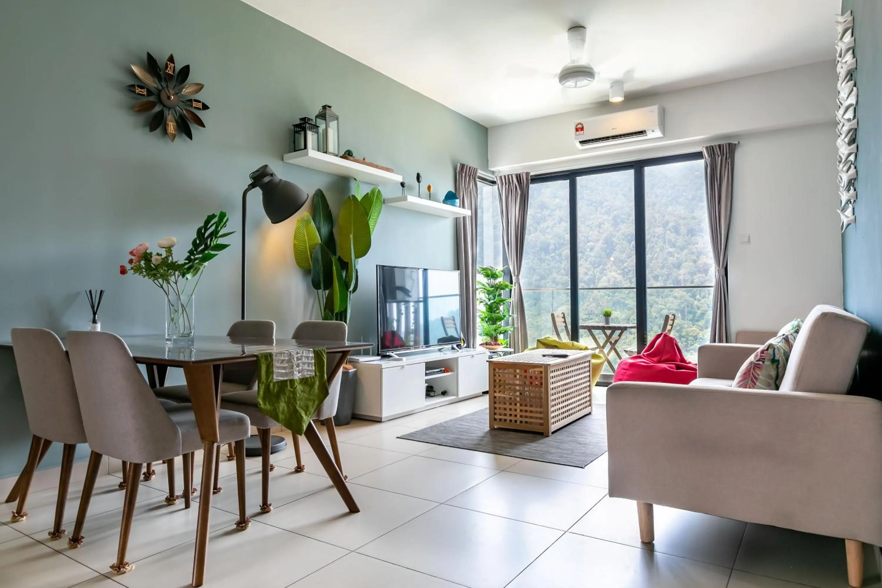 Living room in The Tropic@Midhill Genting (Free Wi-Fi)