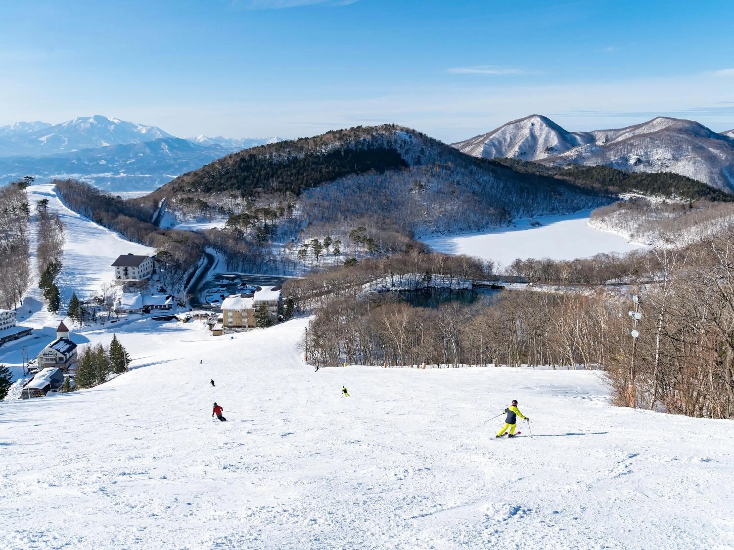 Skiing in Minshuku Miyama