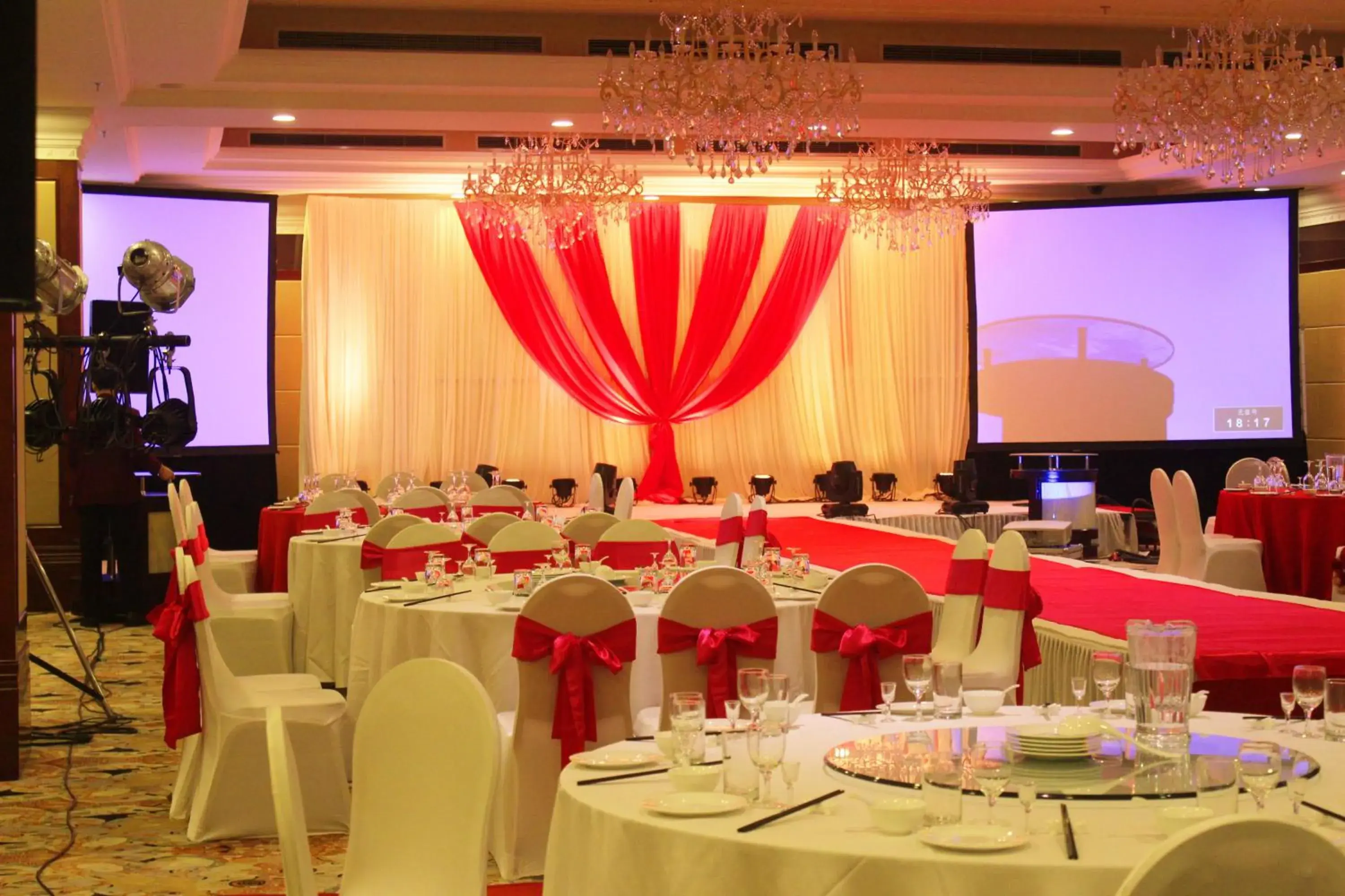 Restaurant/places to eat in Beijing Continental Grand Hotel Restaurant/places to eat in Beijing Continental Grand Hotel