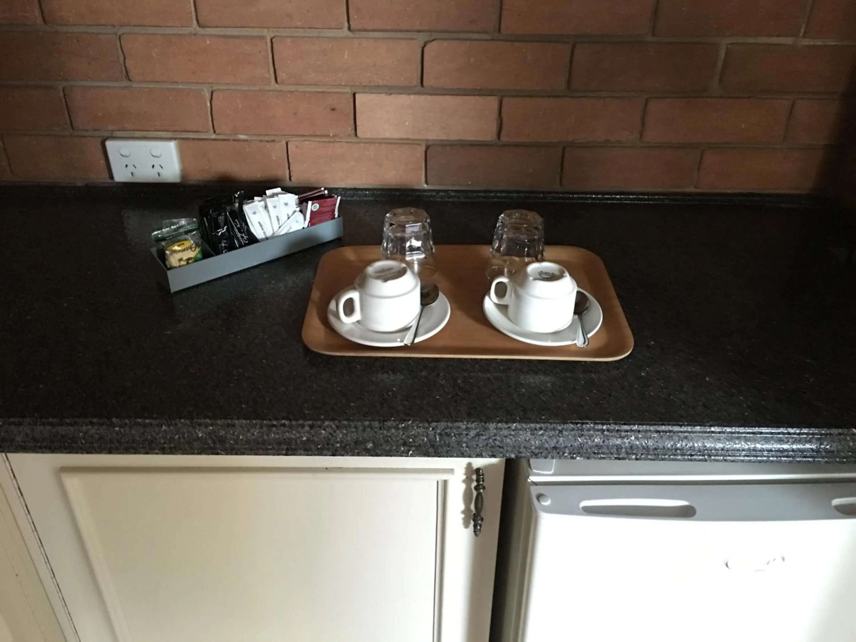 Coffee/tea facilities in Essendon Motel