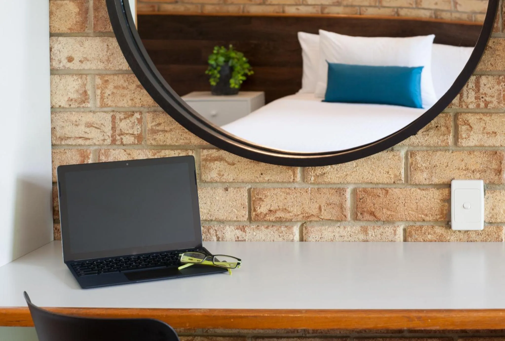 Bed in Sunshine Coast Motor Lodge