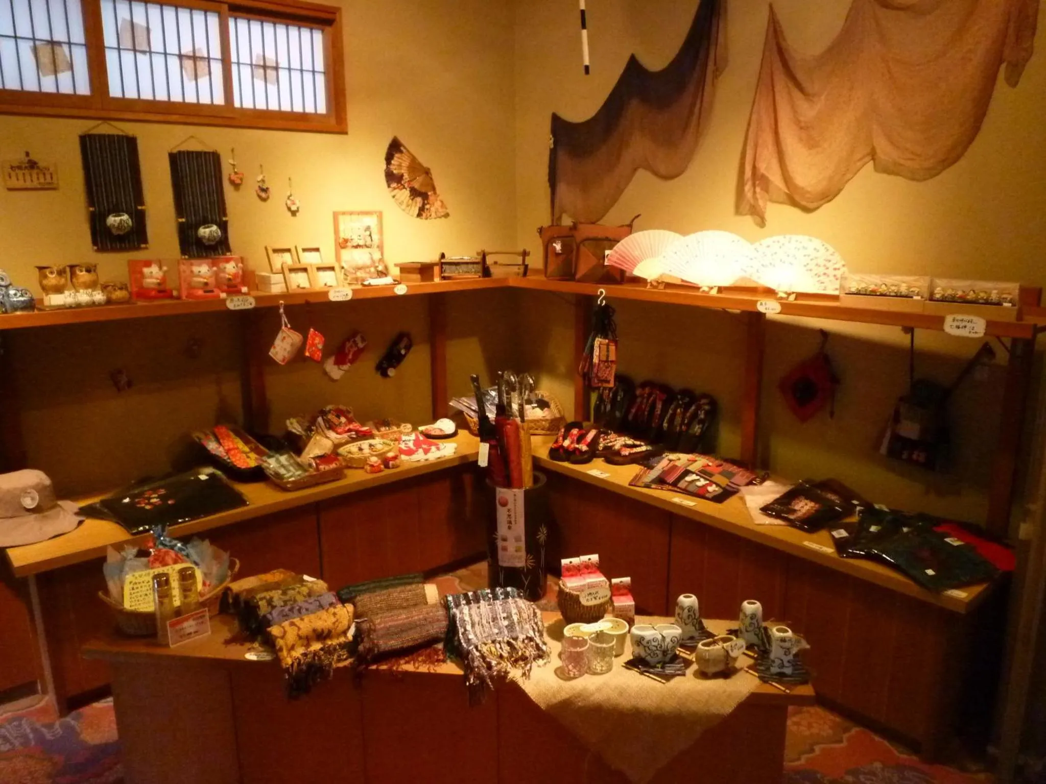 On-site shops in Yudanaka Tawaraya Ryokan