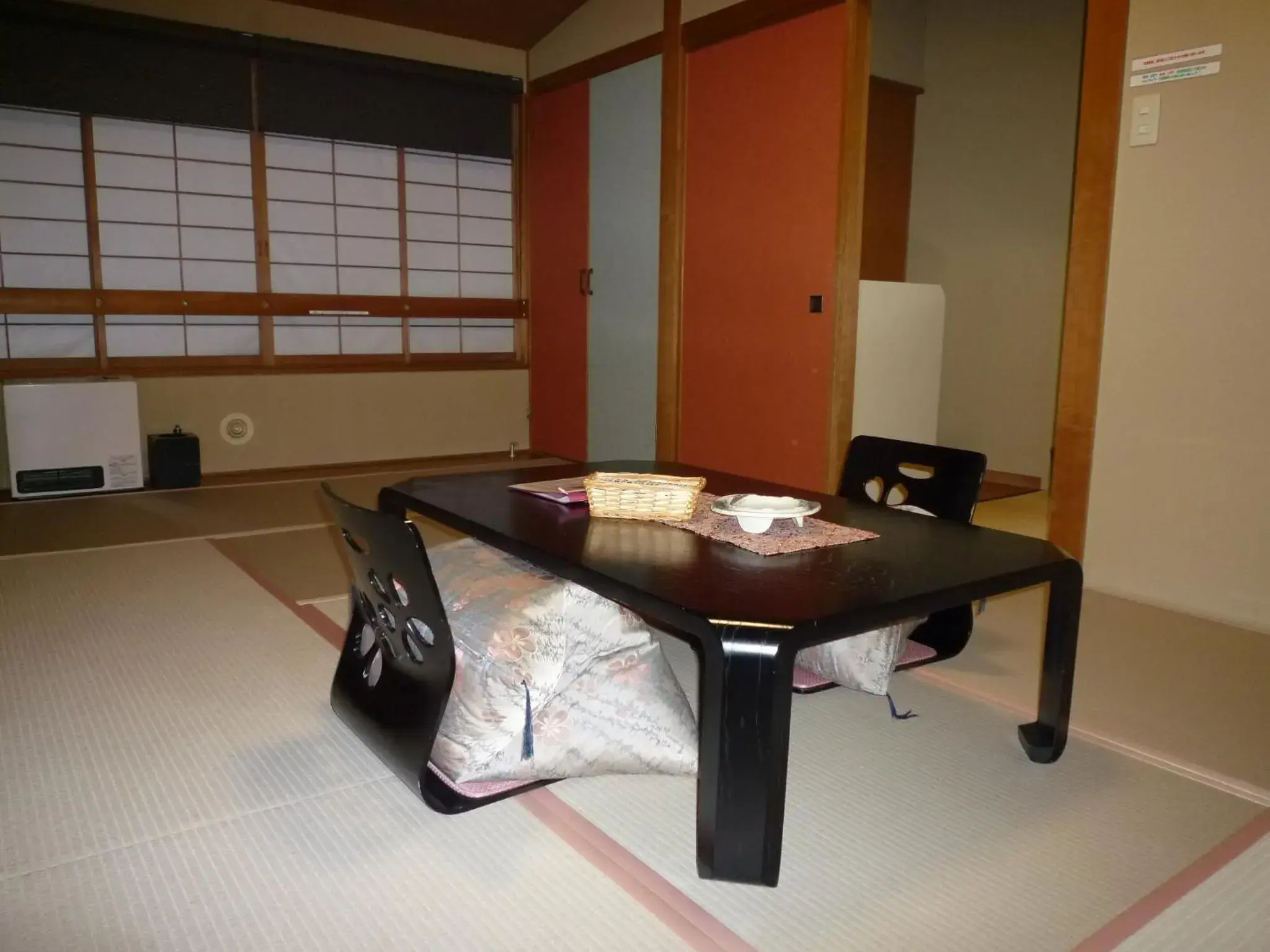 Photo of the whole room, Dining Area in Yudanaka Tawaraya Ryokan