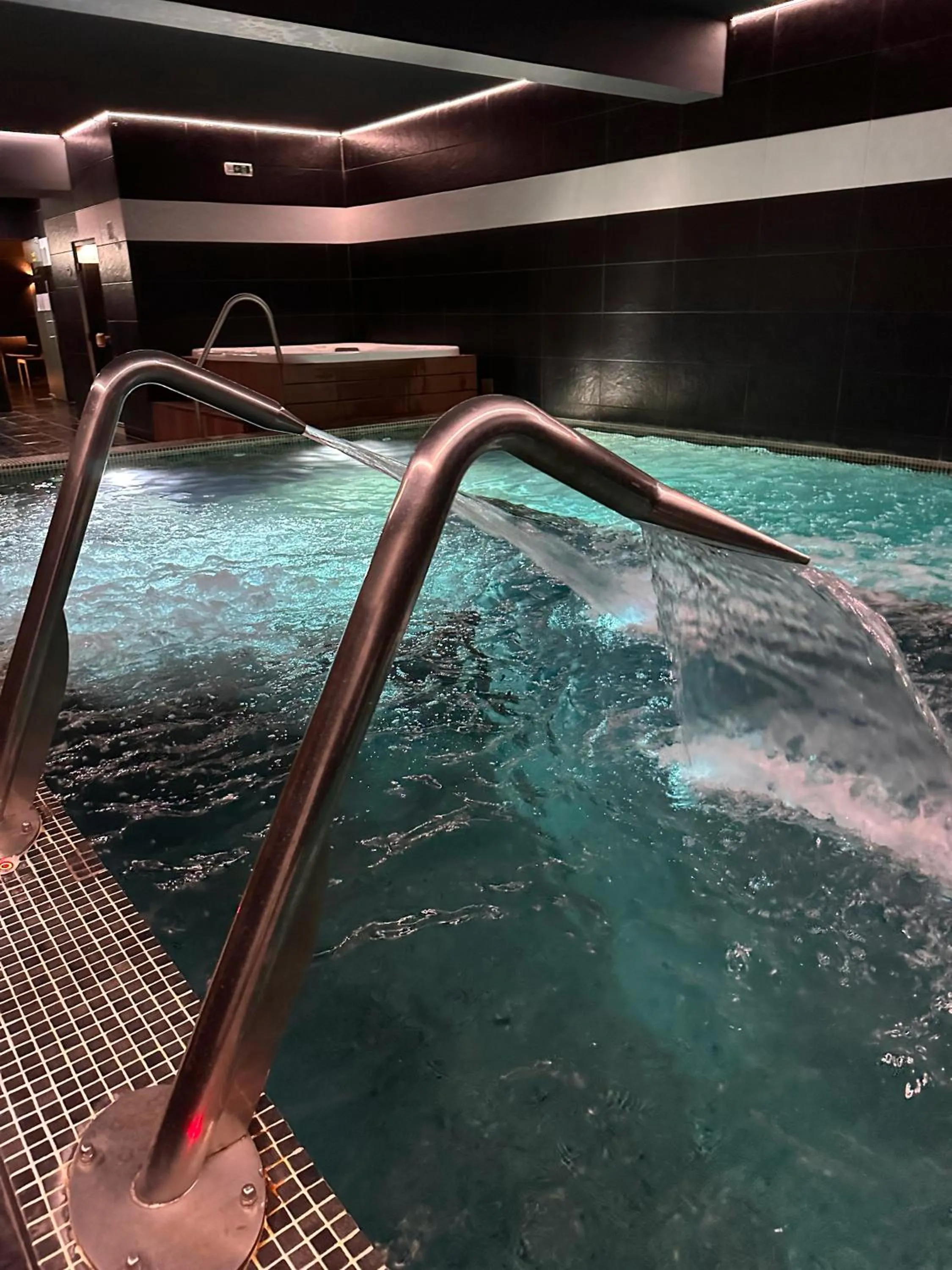 Spa and wellness centre/facilities in Douro Marina Hotel & SPA