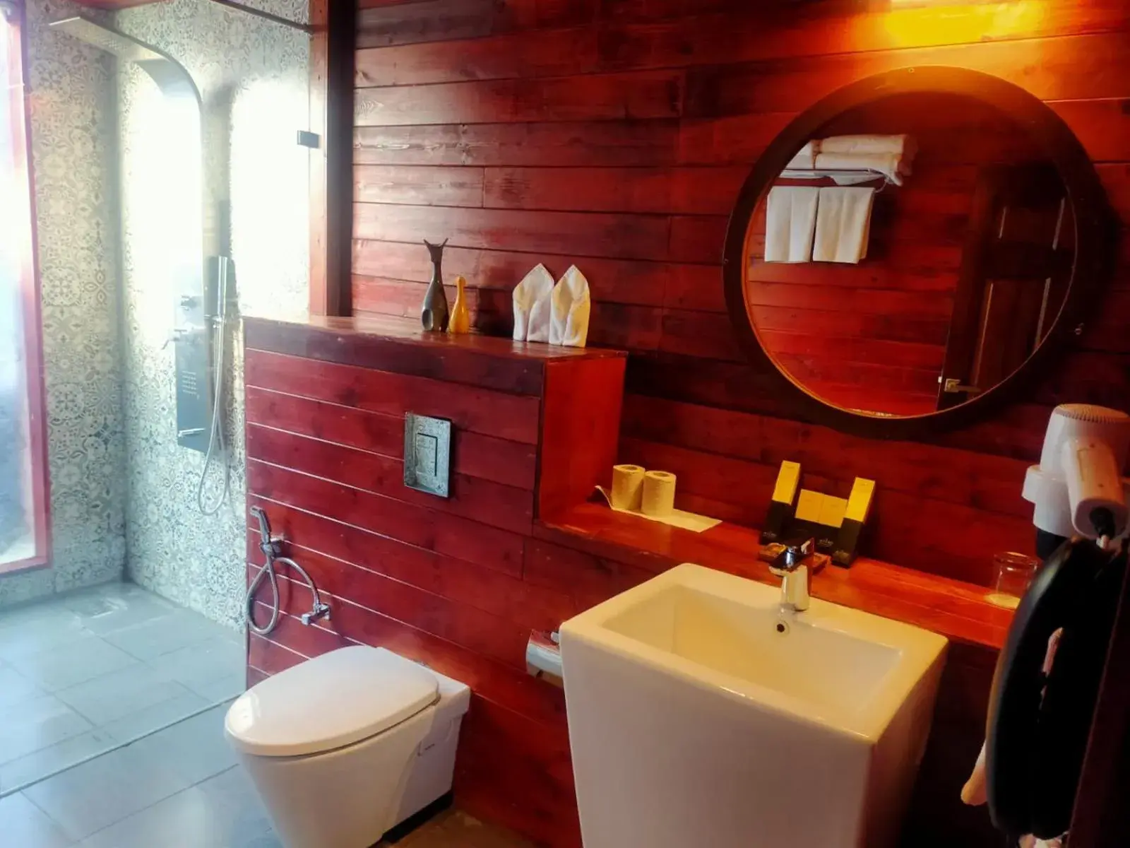 Bathroom in Accord Highland Hotel Ooty Bathroom in Accord Highland Hotel Ooty