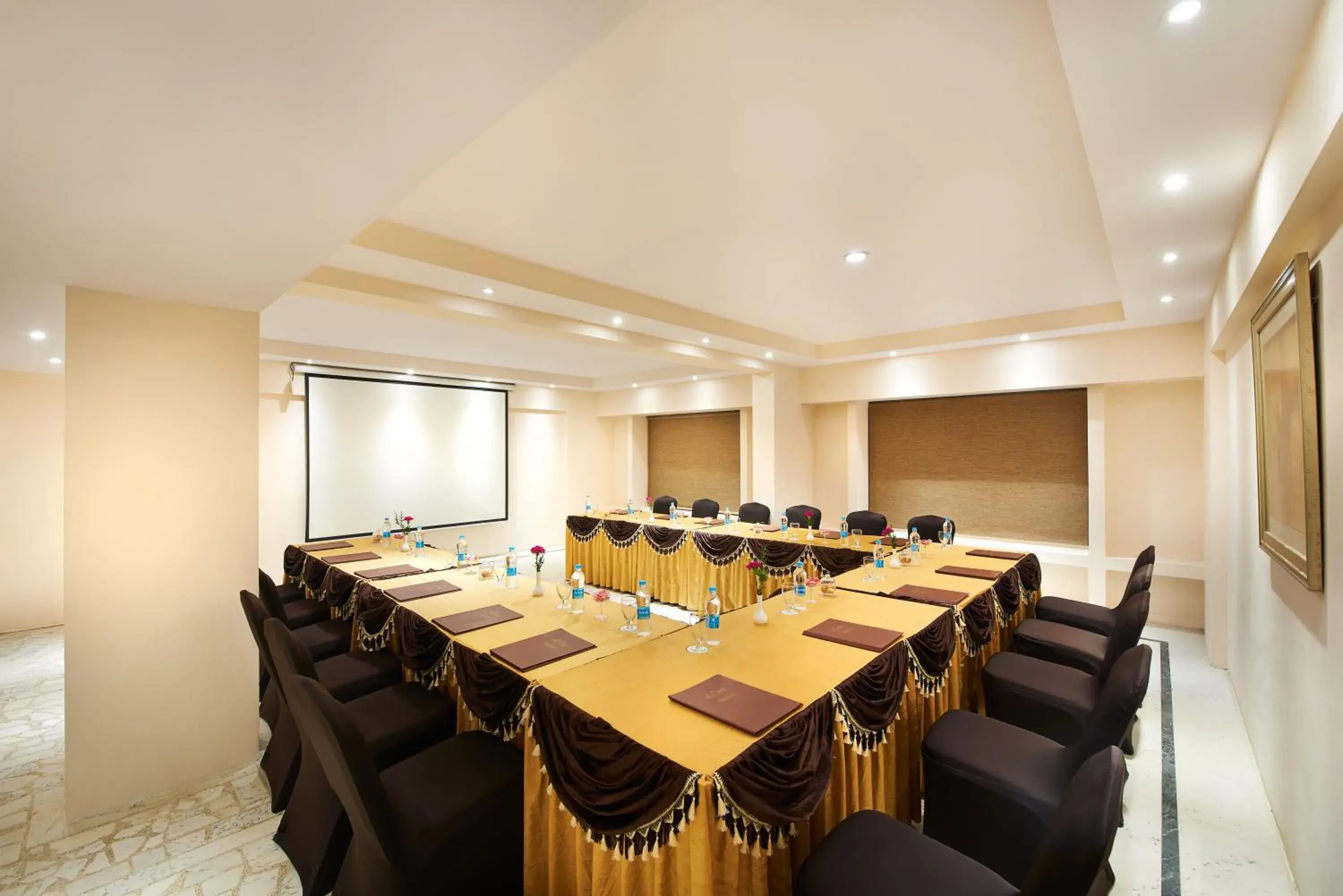 Meeting/conference room in Accord Highland Hotel Ooty Meeting/conference room in Accord Highland Hotel Ooty