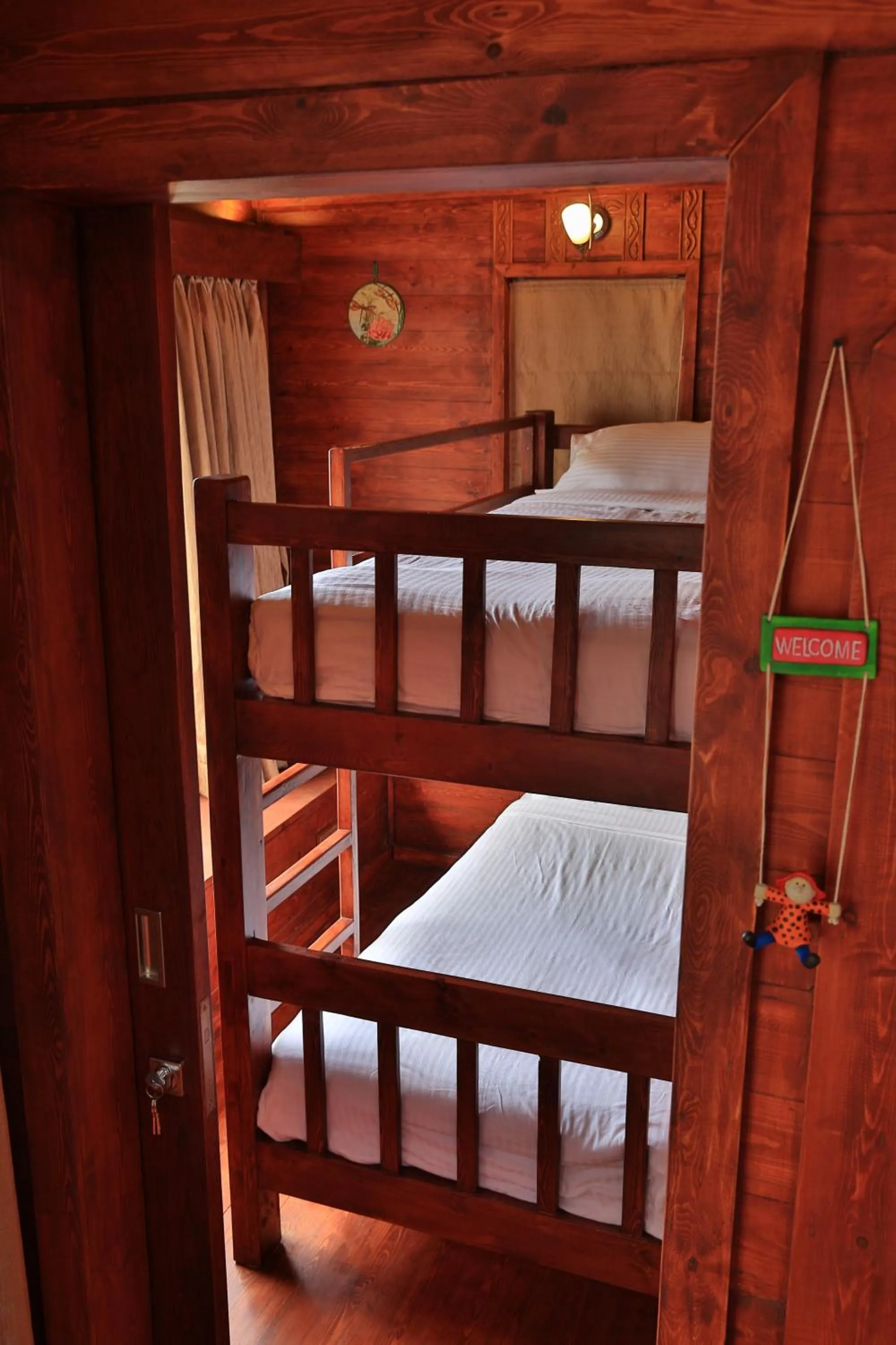 bunk bed, Bed in Accord Highland Hotel Ooty