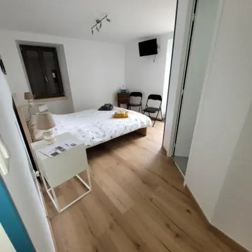 Double Room with Garden View in Ferme de la Combe Double Room with Garden View in Ferme de la Combe