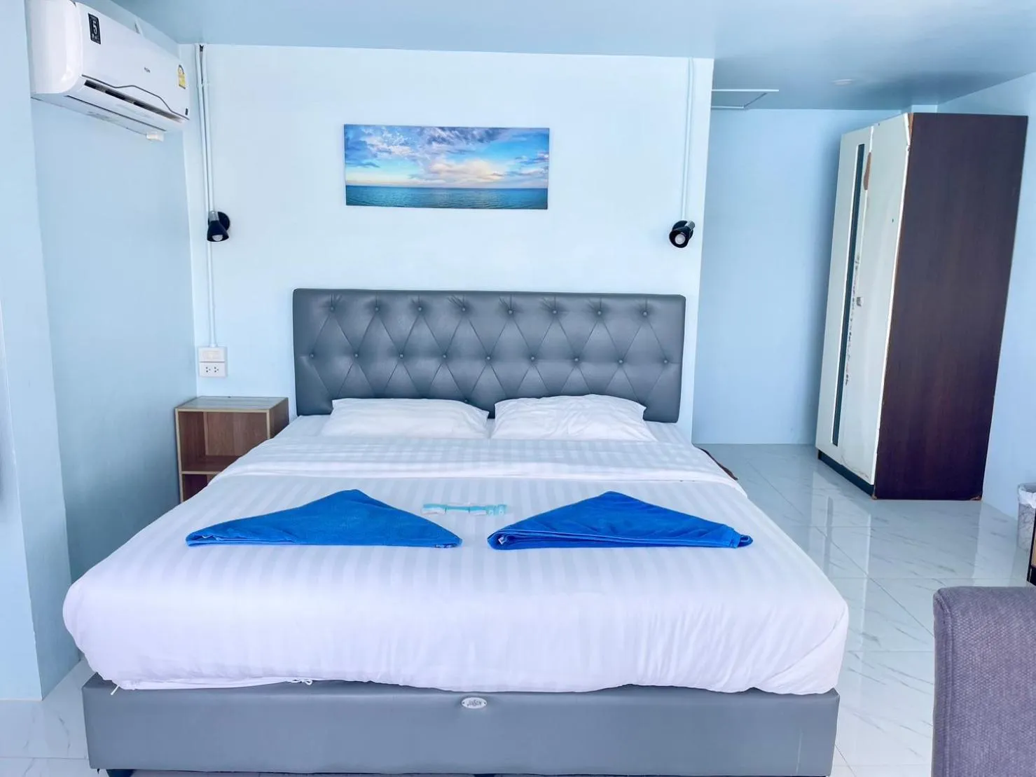 Bed in Naiharn On The Rock Resort Phuket