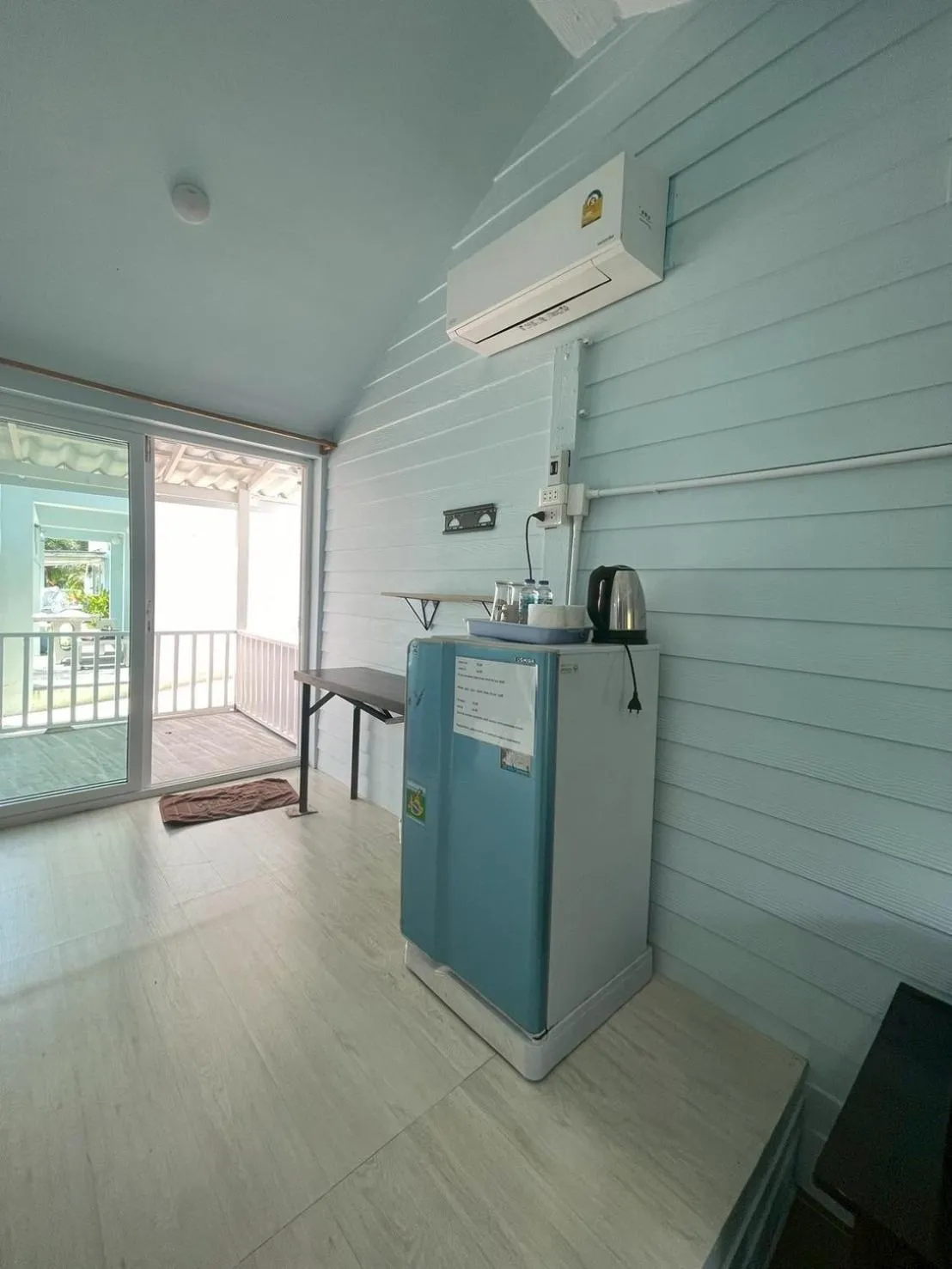 Naiharn On The Rock Resort Phuket