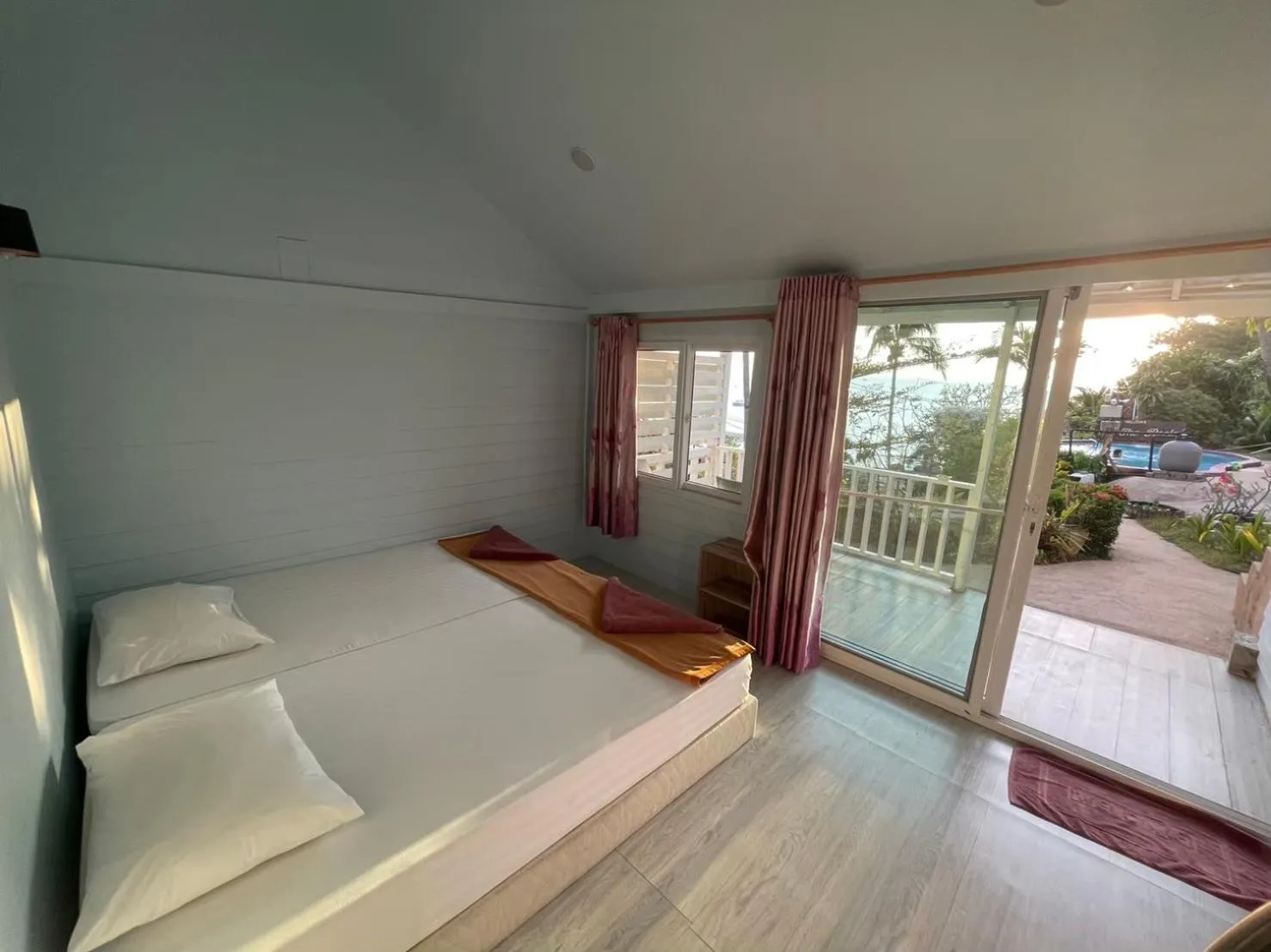 Twin Room with Garden View in Naiharn On The Rock Resort Phuket