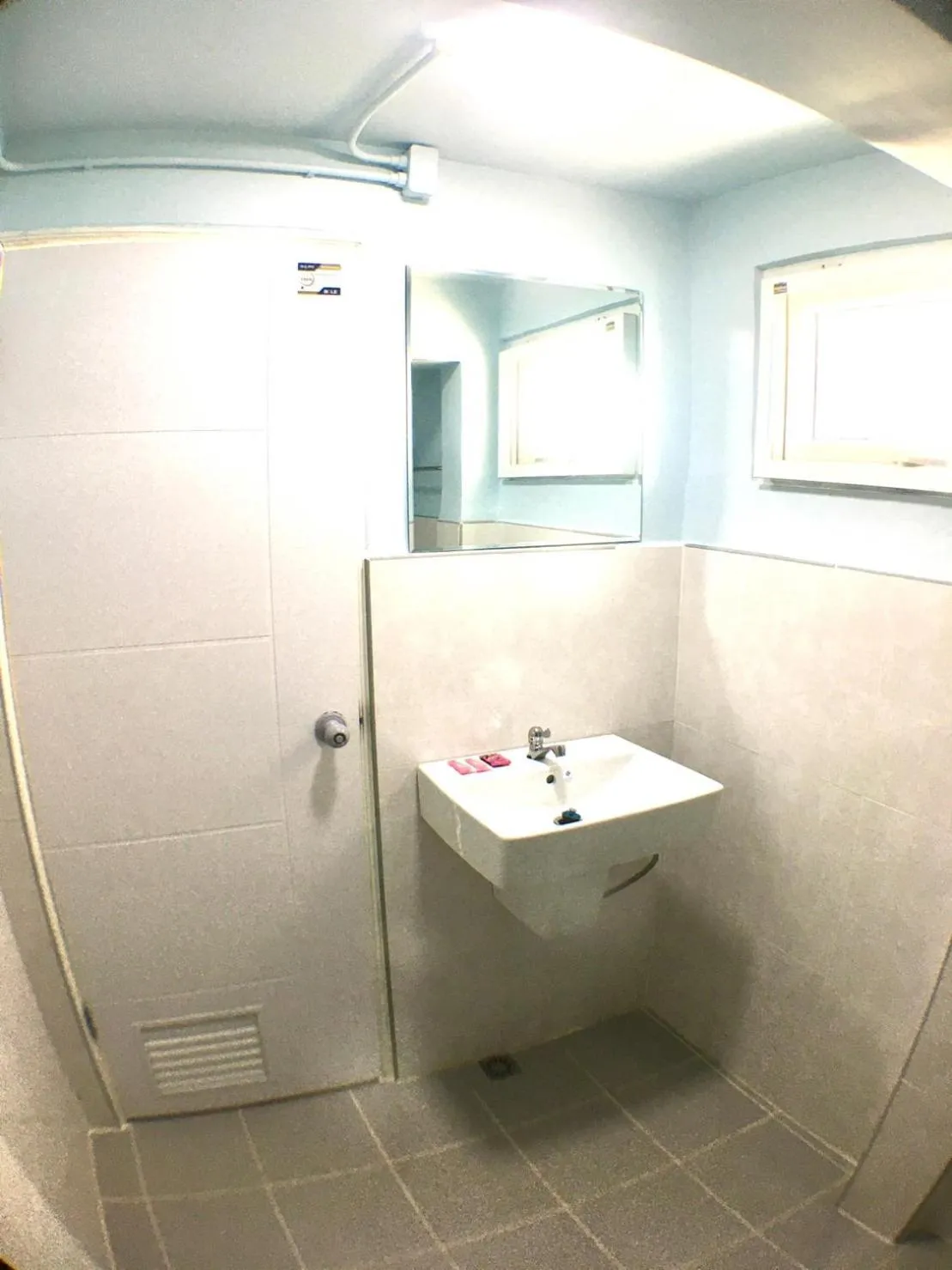 Naiharn On The Rock Resort Phuket