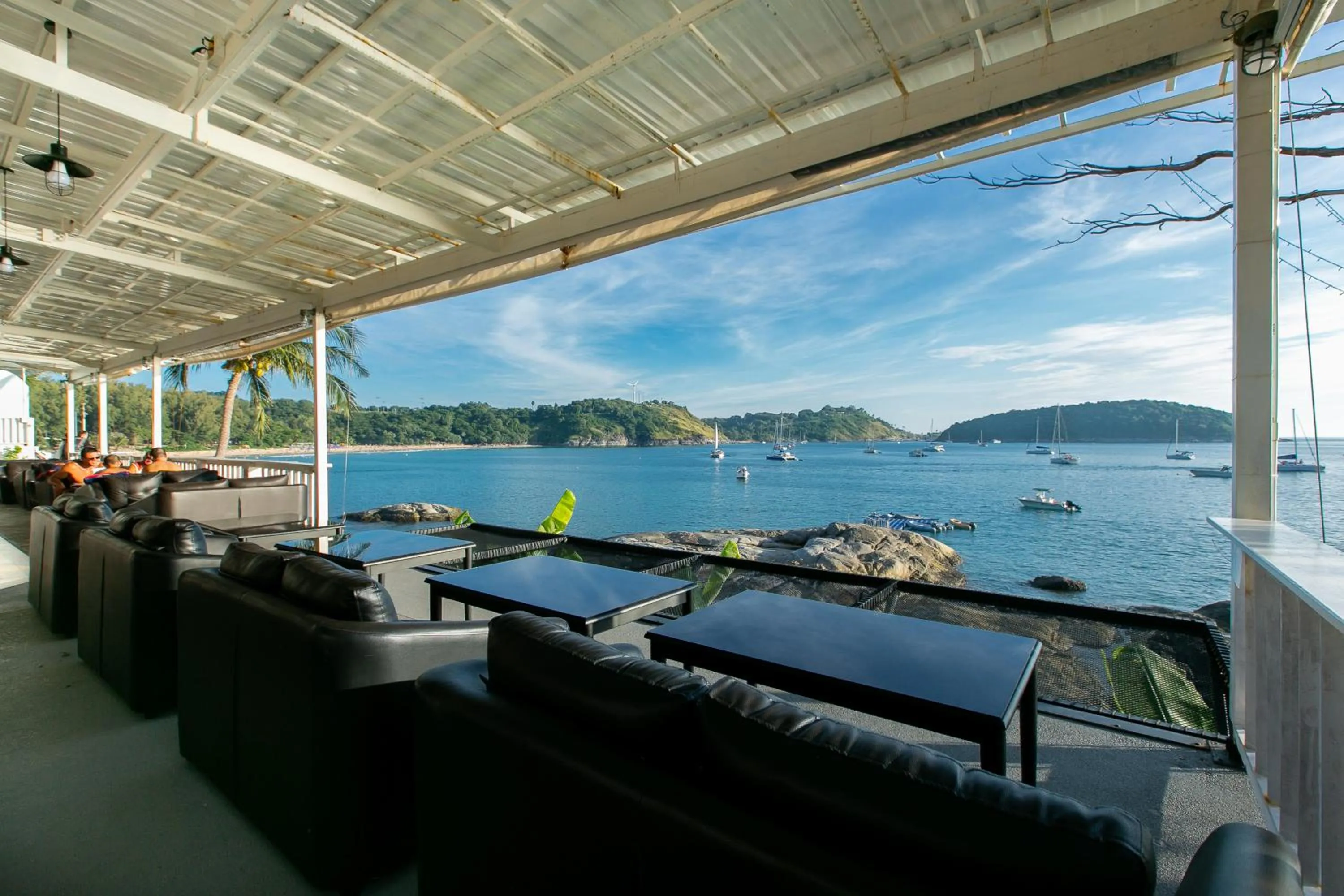 Restaurant/places to eat in Naiharn On The Rock Resort Phuket