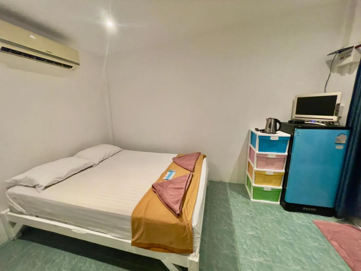 Bed in Naiharn On The Rock Resort Phuket