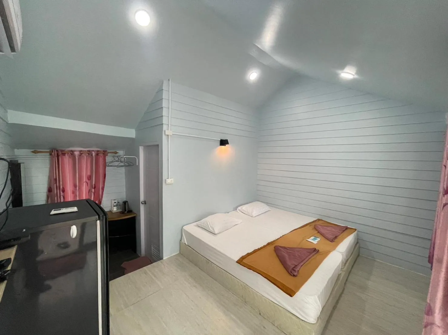 Bed in Naiharn On The Rock Resort Phuket