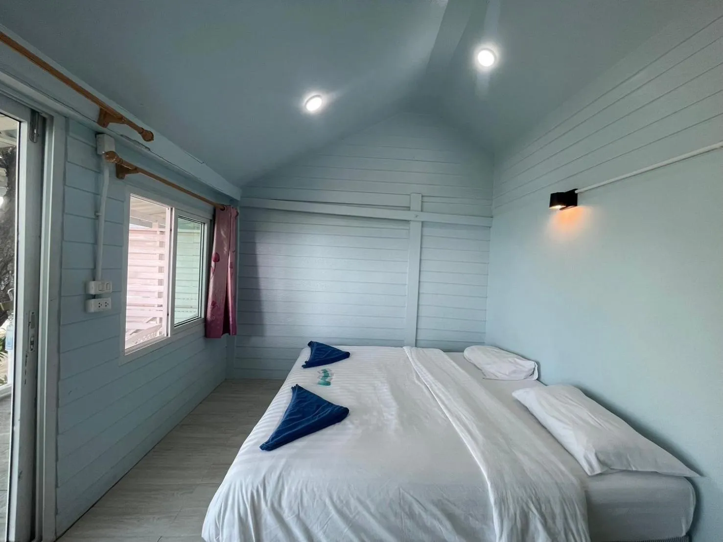 Bed in Naiharn On The Rock Resort Phuket