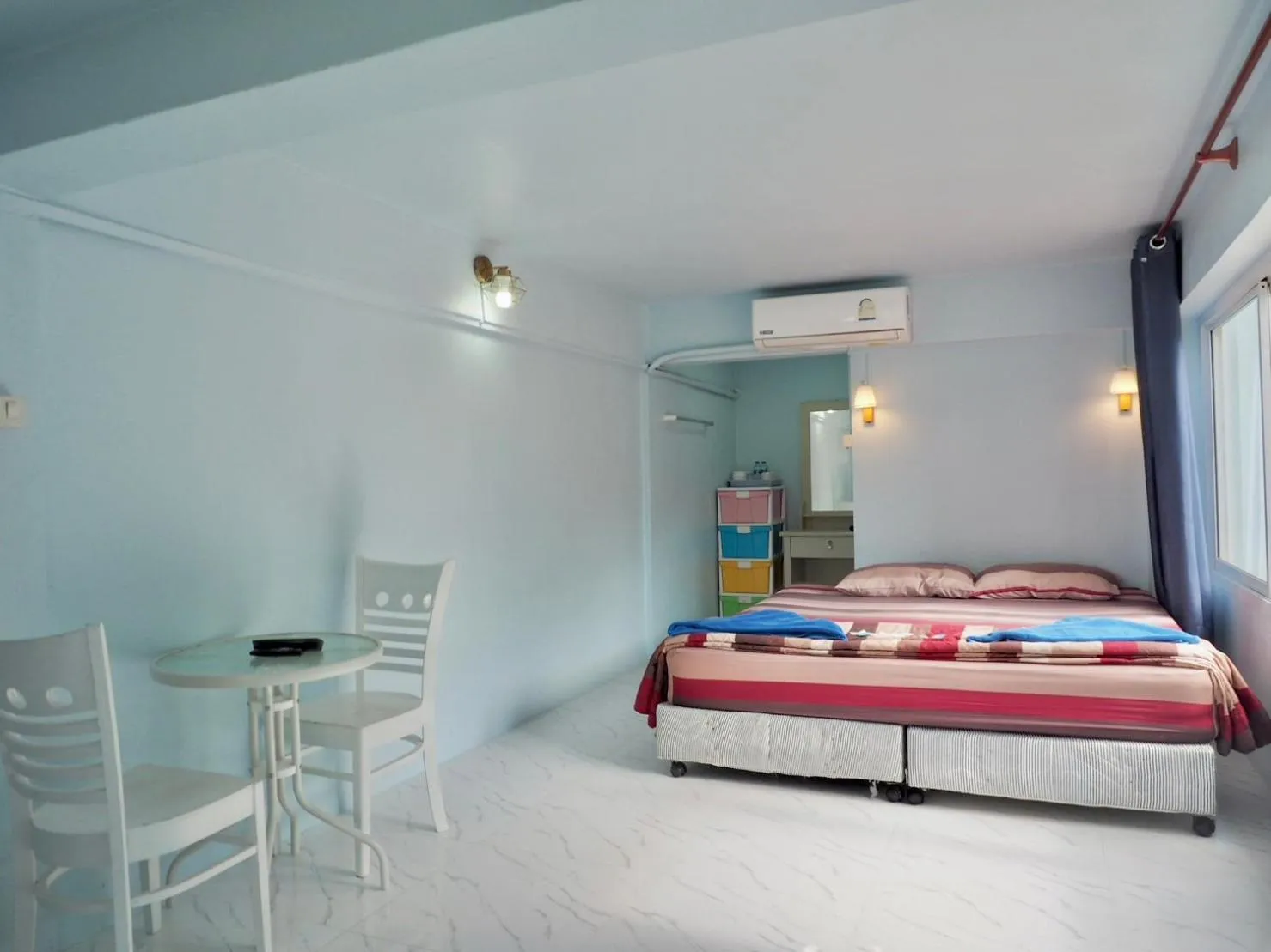 Bed in Naiharn On The Rock Resort Phuket