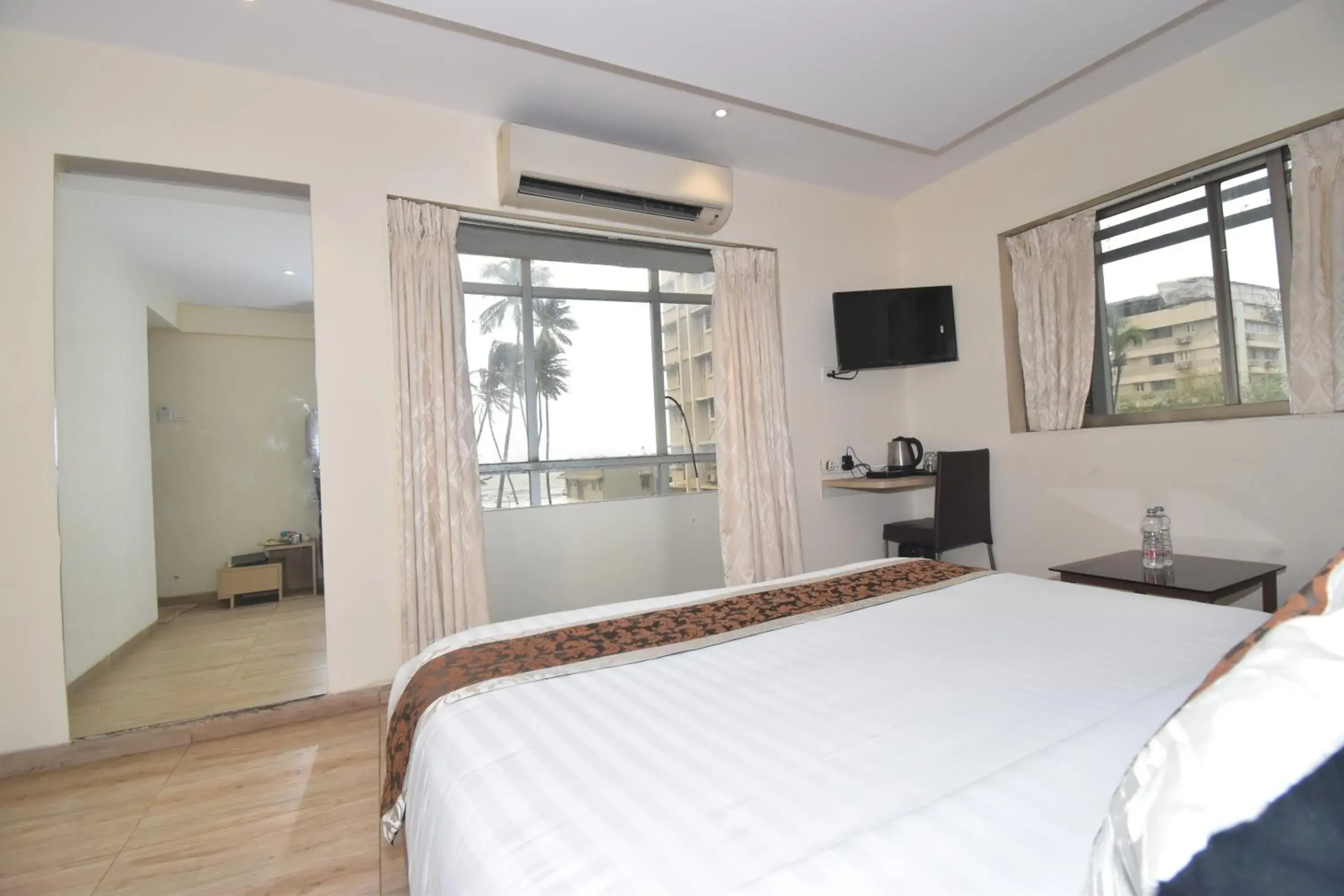 Bed in Hotel Atlantic Bed in Hotel Atlantic