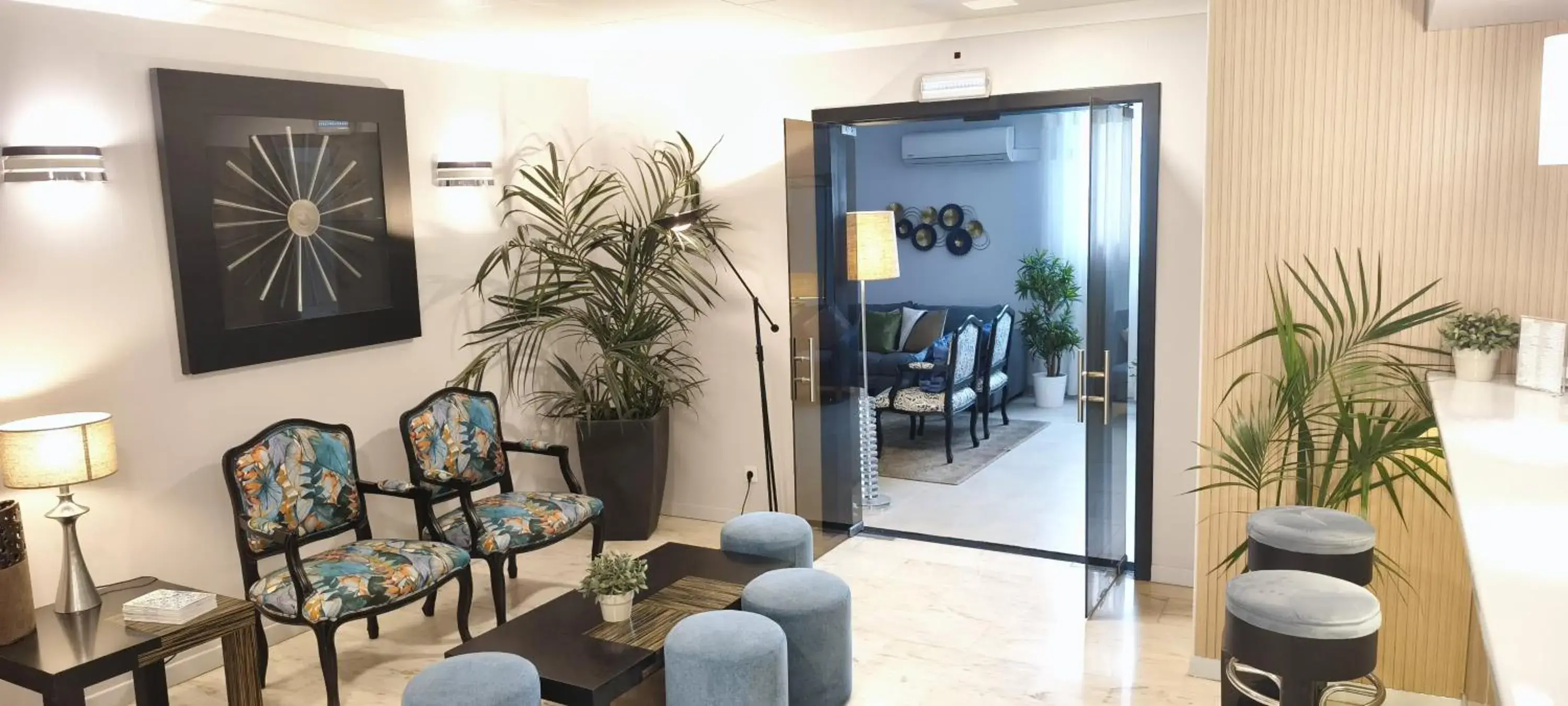 Lounge or bar in Hotel São Mamede Estoril Lounge or bar in Hotel São Mamede Estoril