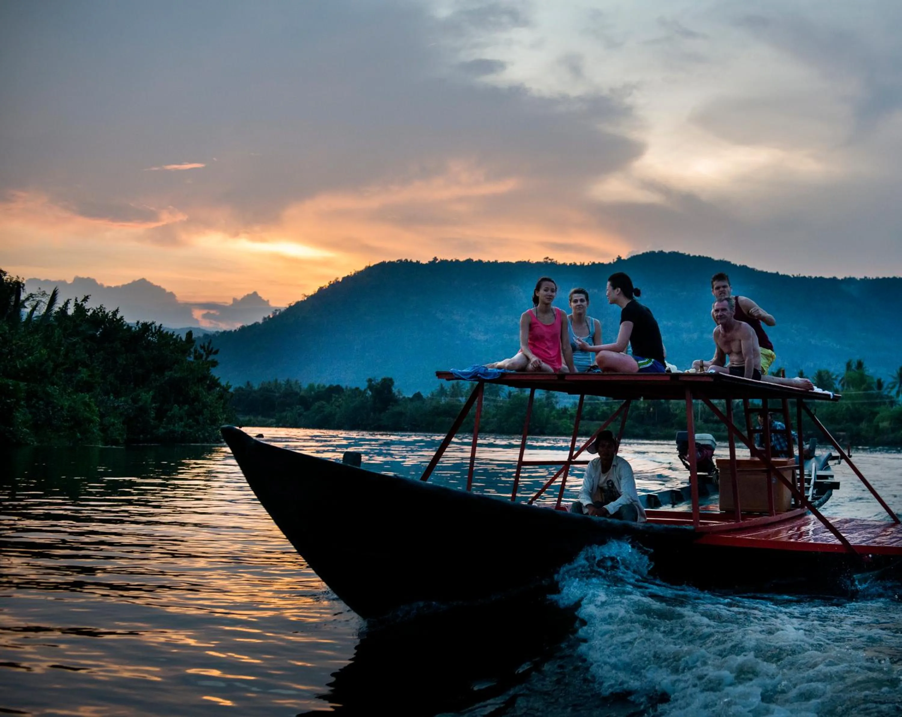 Entertainment in Villa Vedici