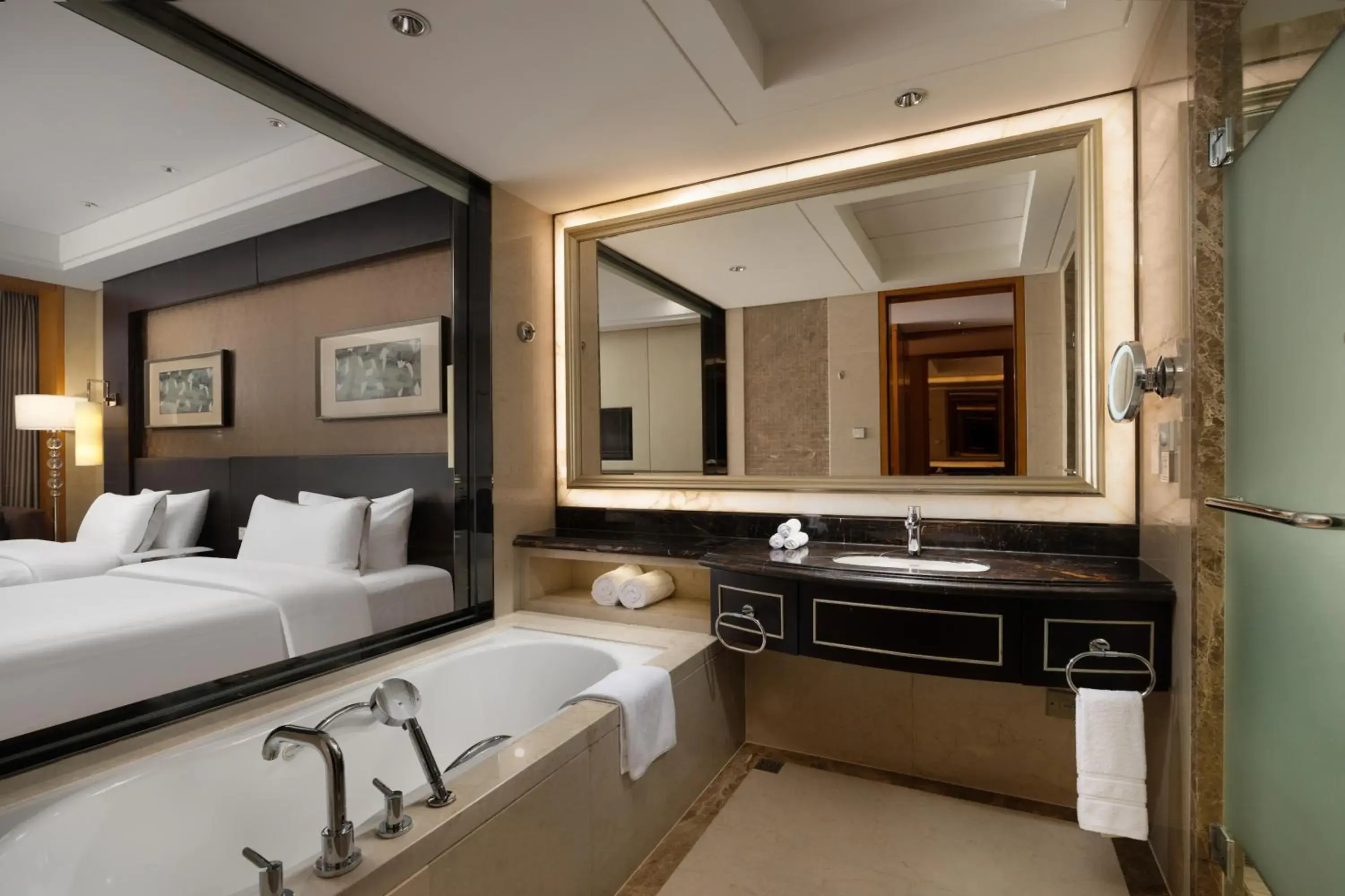 Club level, Guest room, 2 Double, City view, High floor in The Westin Hefei Baohe Club level, Guest room, 2 Double, City view, High floor in The Westin Hefei Baohe