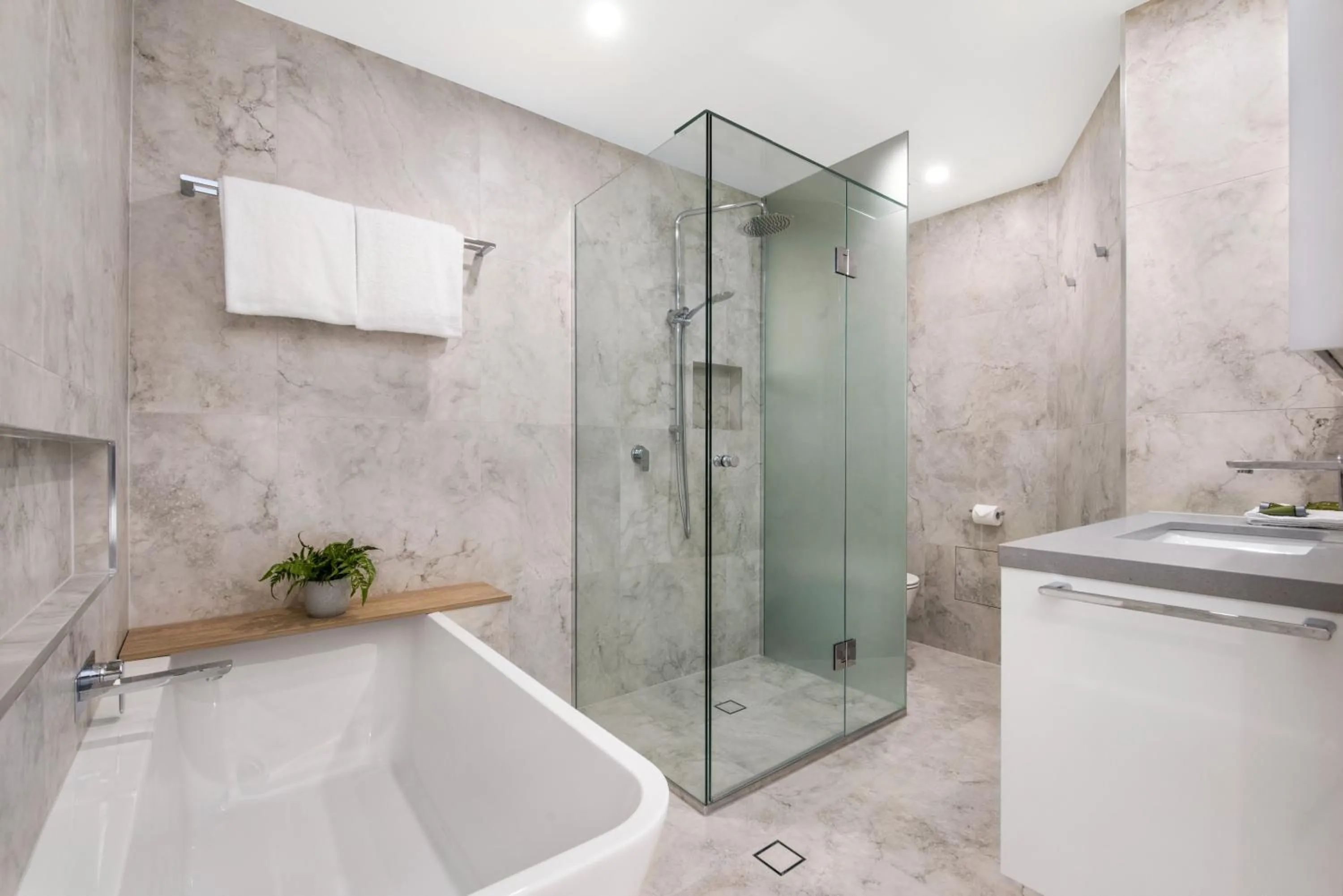 Shower in Mirra Chana Beachfront Apartments Mooloolaba