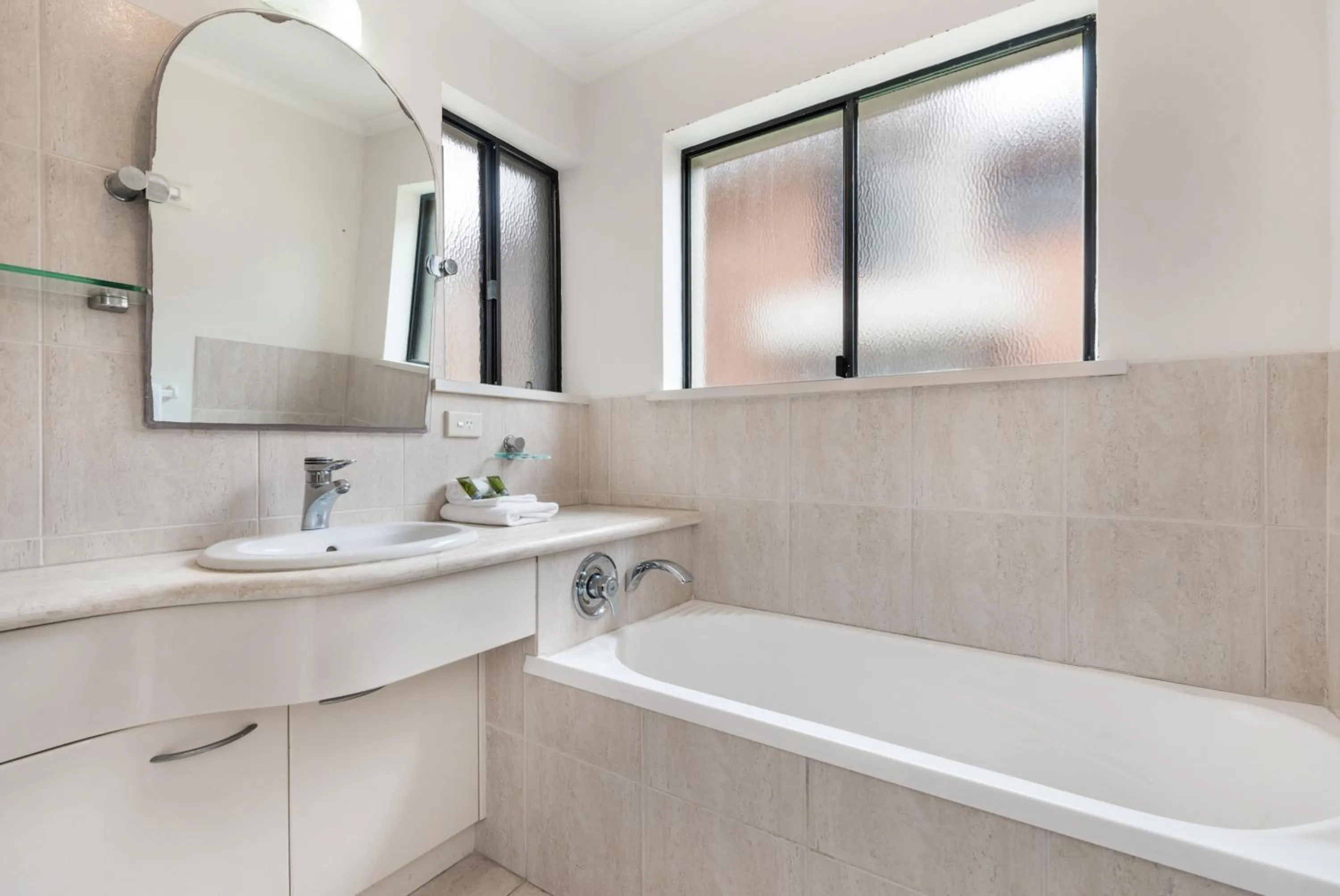 Bathroom in Mirra Chana Beachfront Apartments Mooloolaba