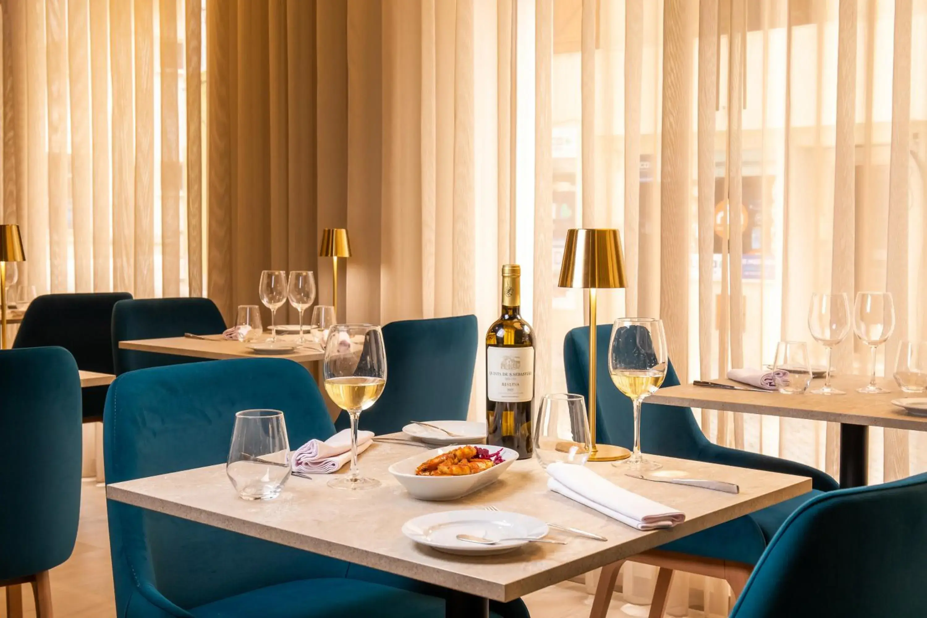 Restaurant/places to eat in AP Sines - Costa Alentejana Restaurant/places to eat in AP Sines - Costa Alentejana