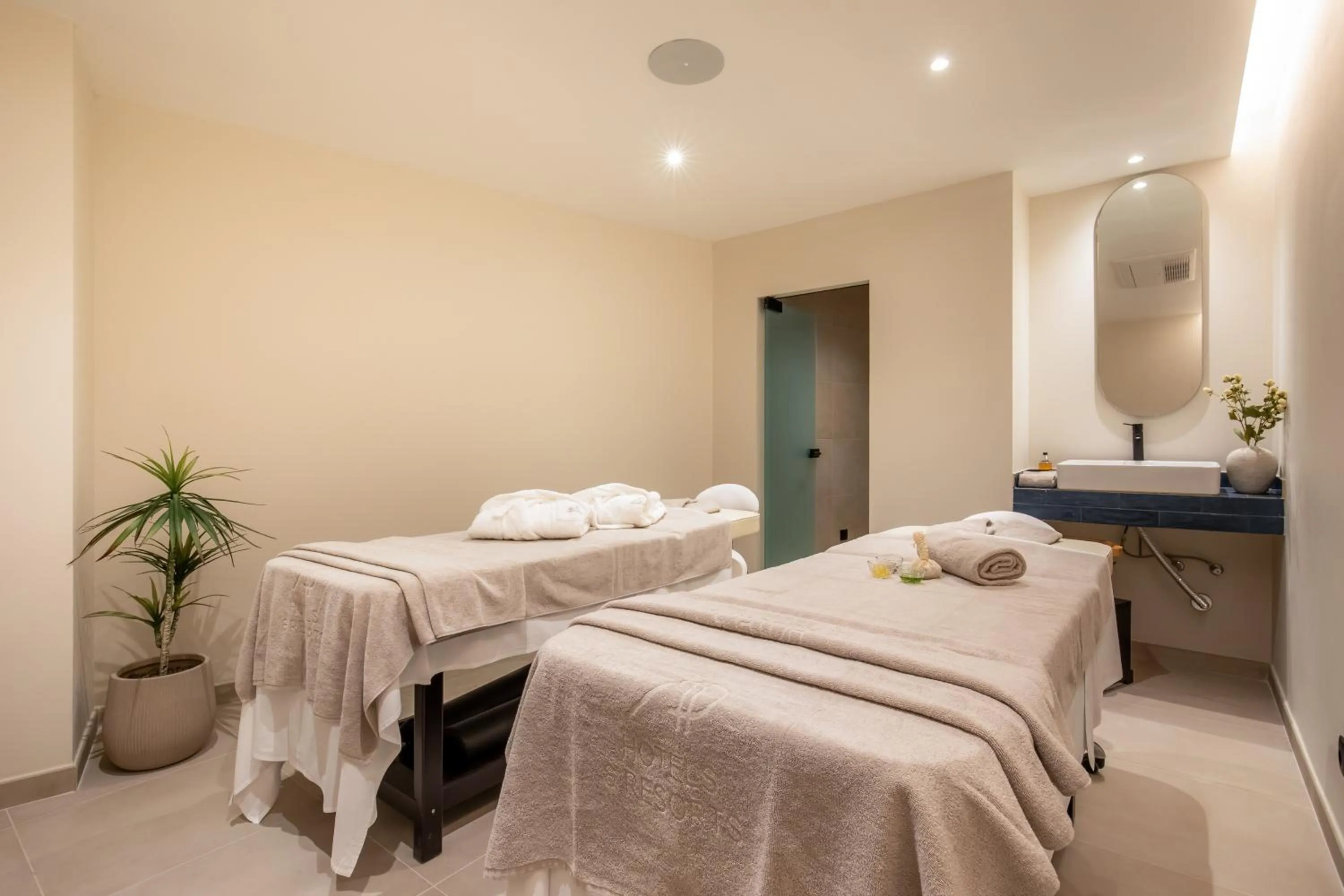 Massage, Bed in AP Sines - Costa Alentejana