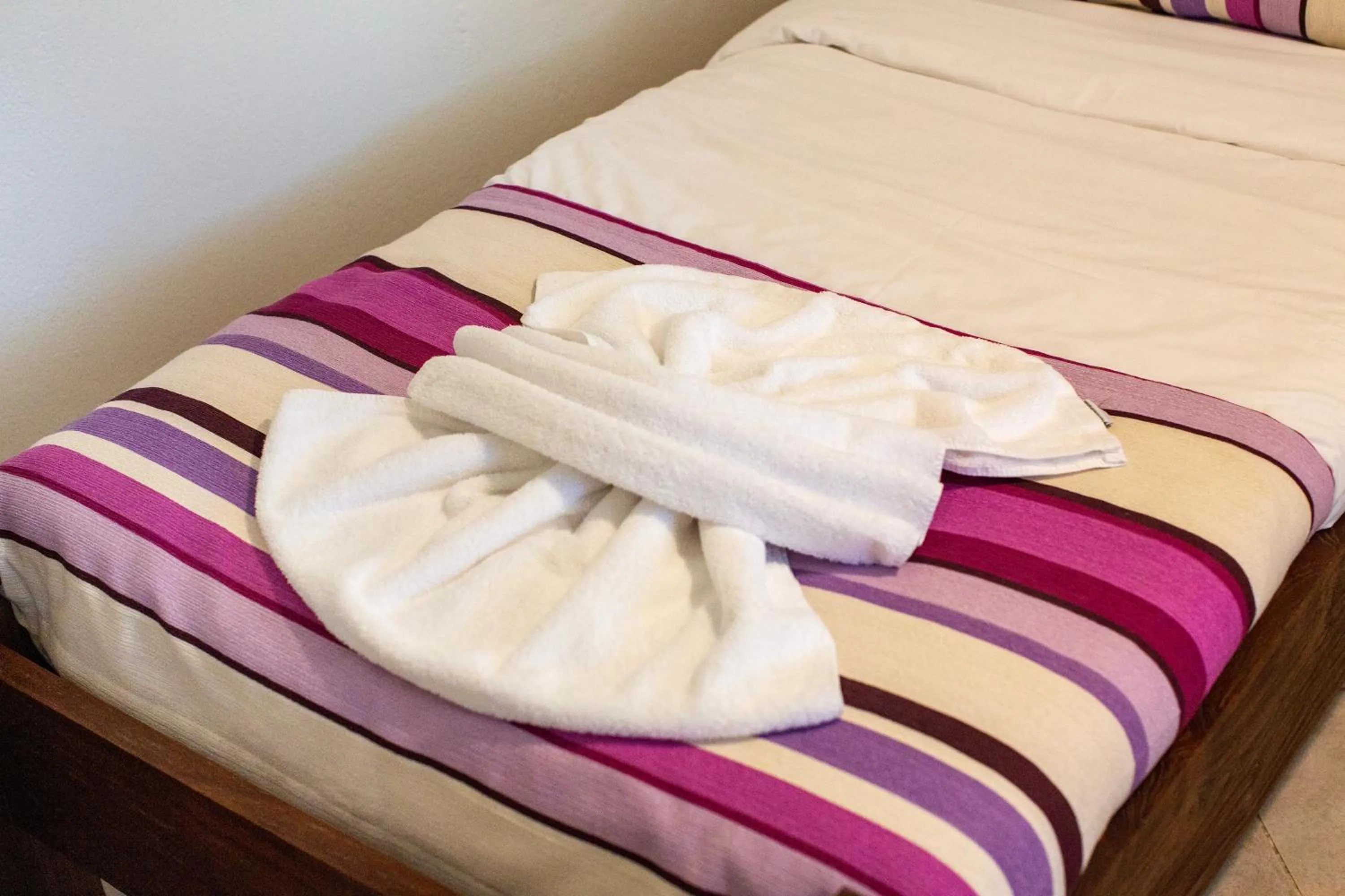 Bed in Kastro Apartments