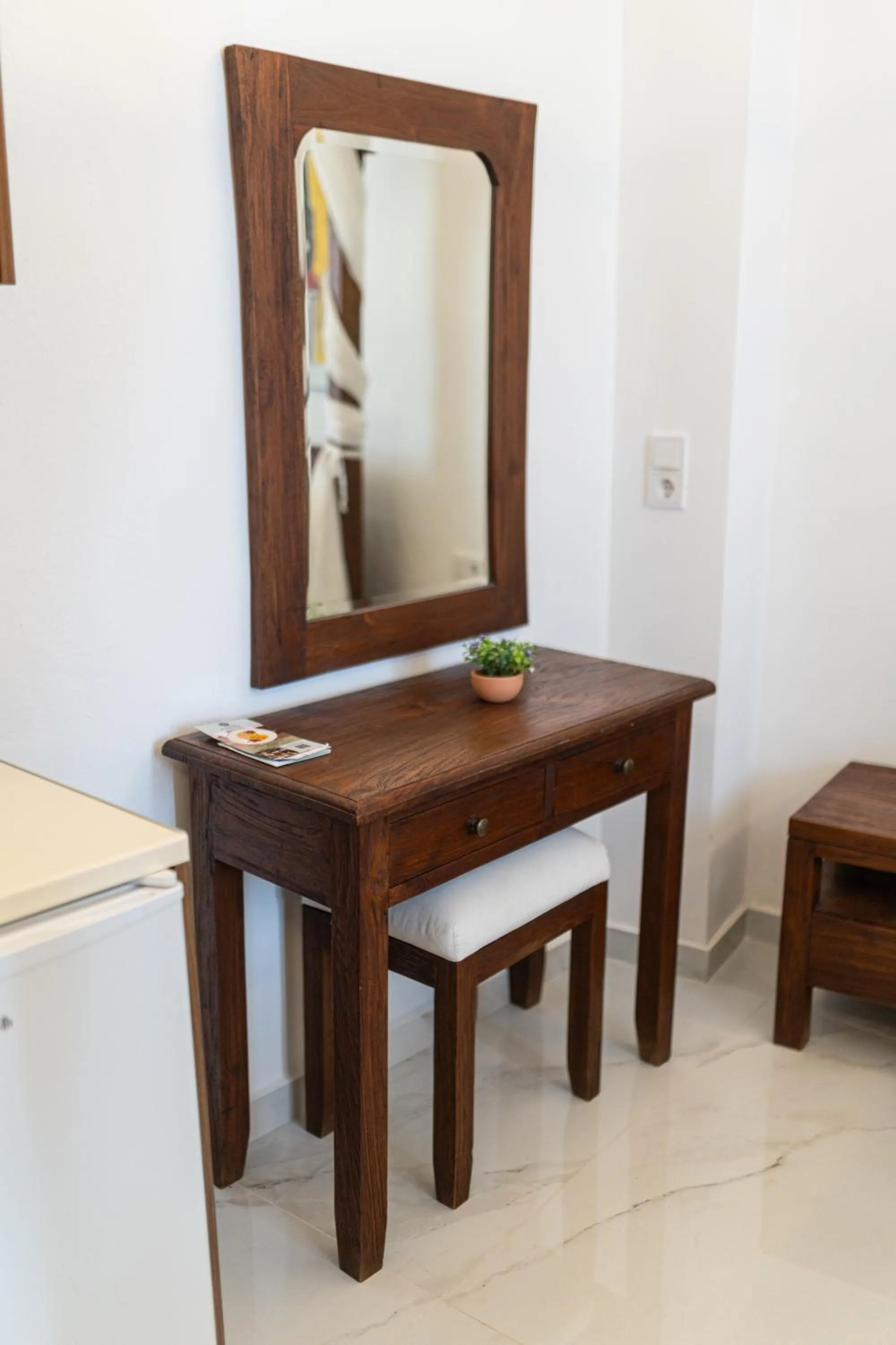 Bedroom in Kastro Apartments