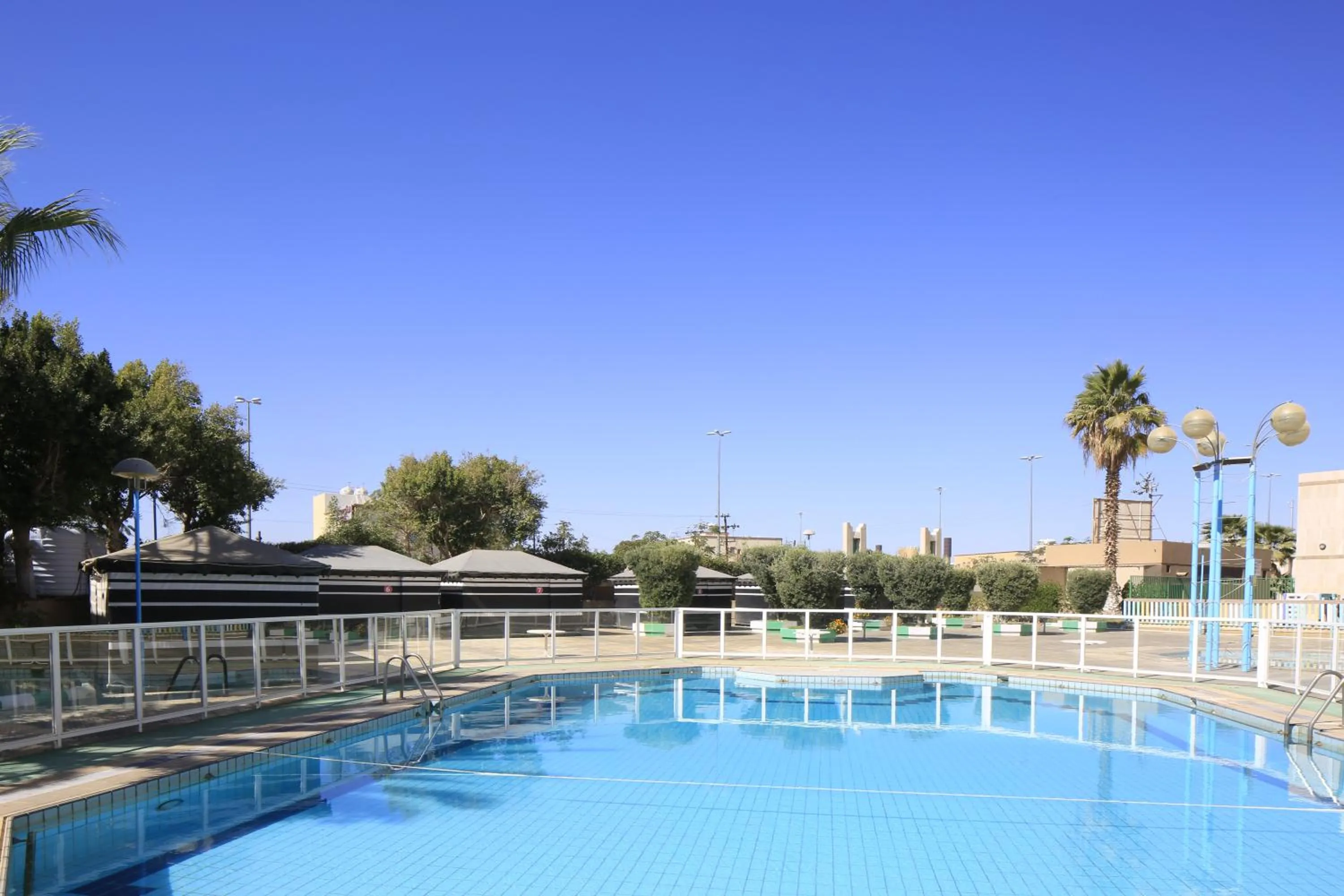 Swimming pool in Gloria Inn Najran